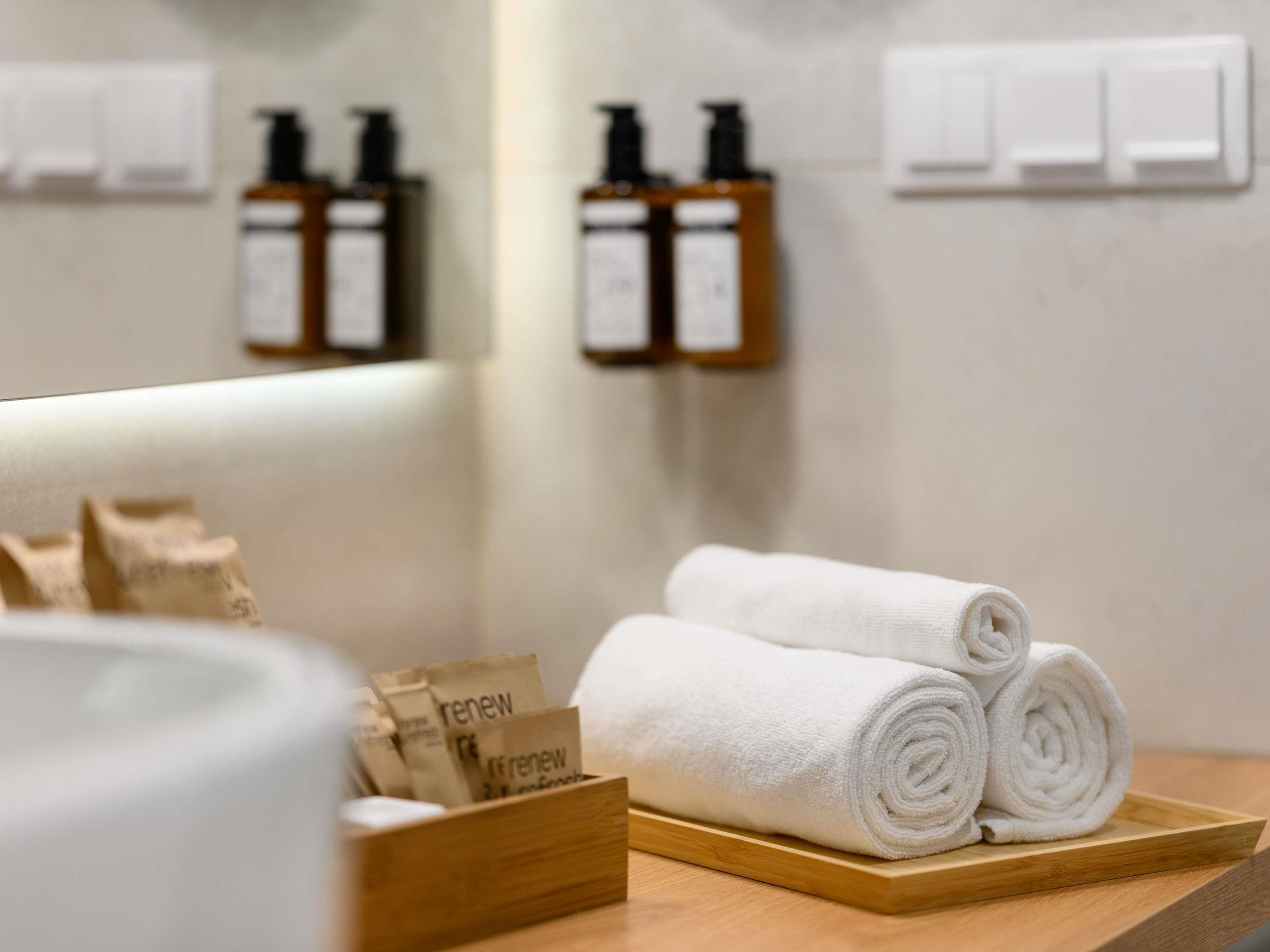 Junior Suite Deluxe King Bed