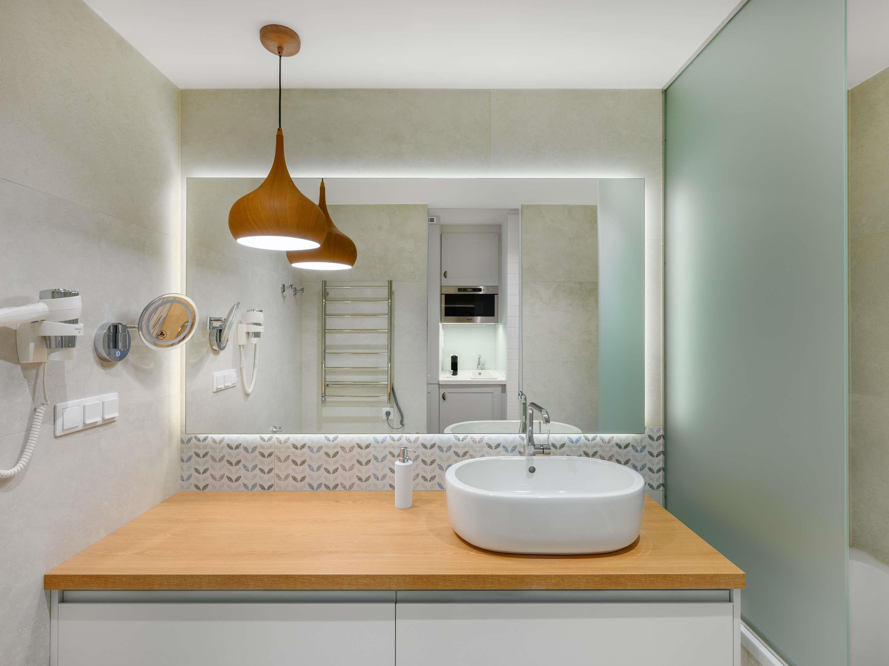 Double Deluxe King Bed