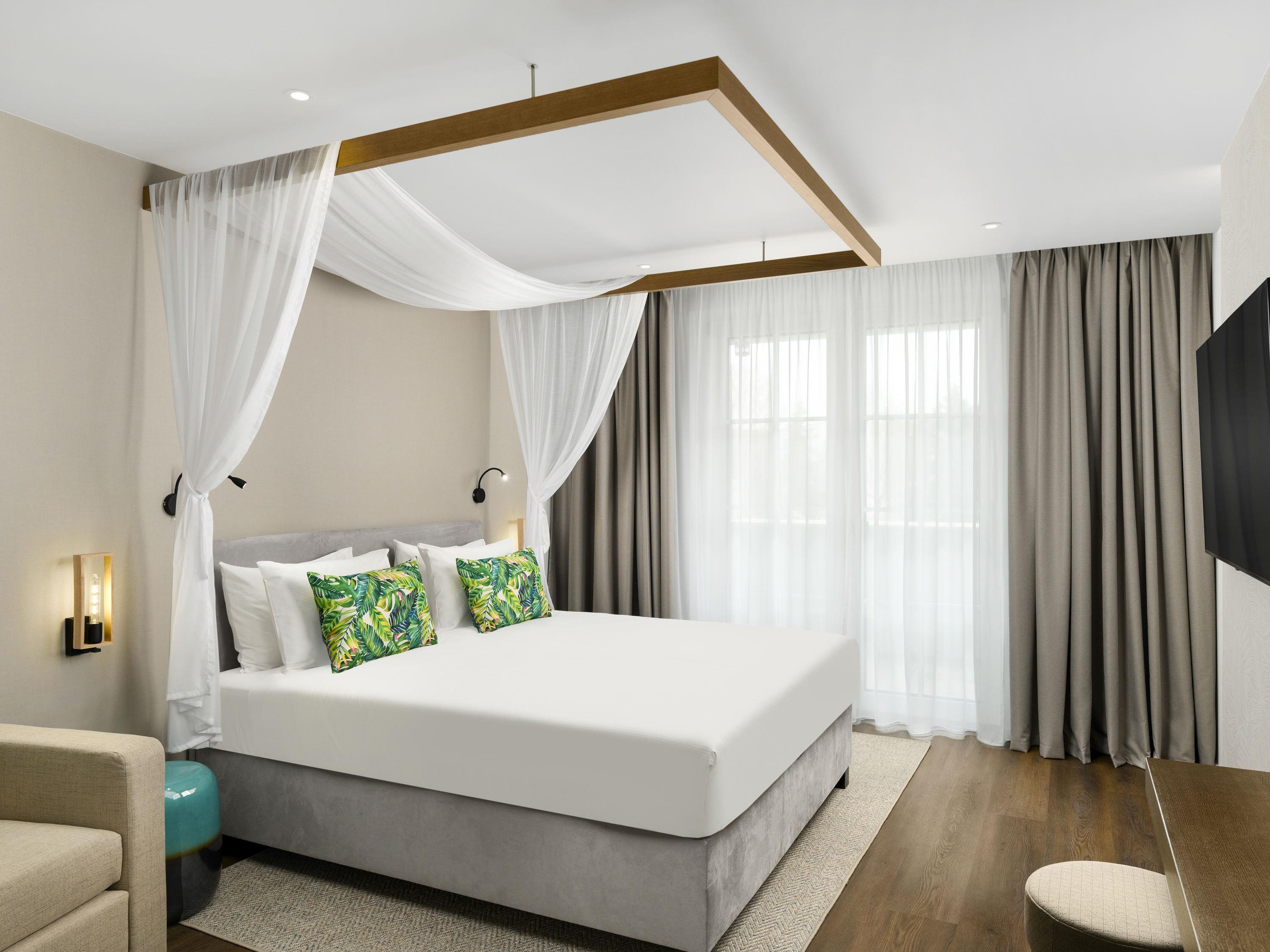 Double King Size Bed