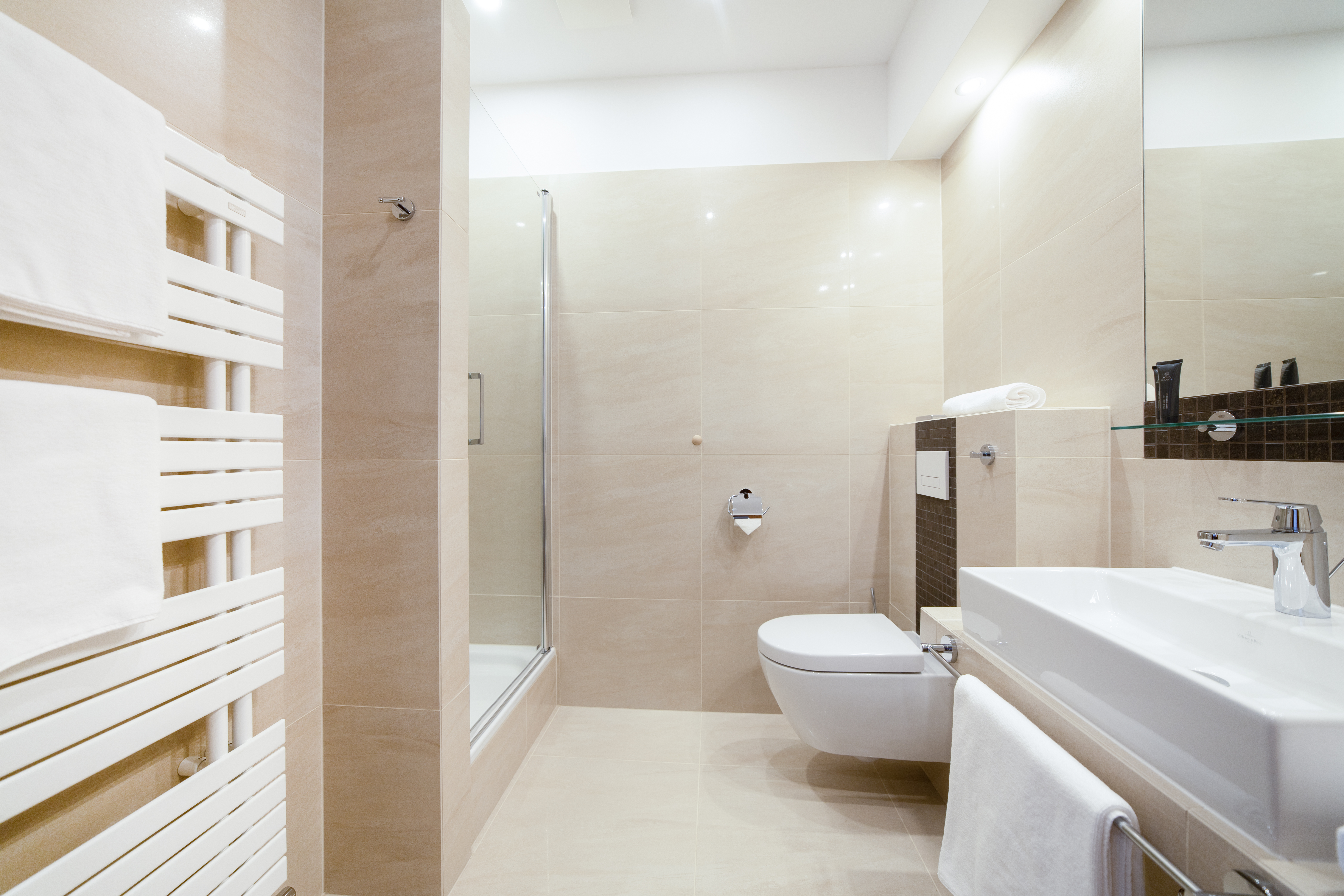 Double or Twin One Bed