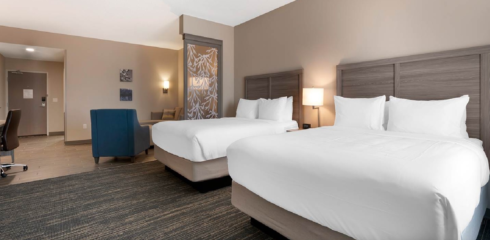 Suite Queen Size Bed