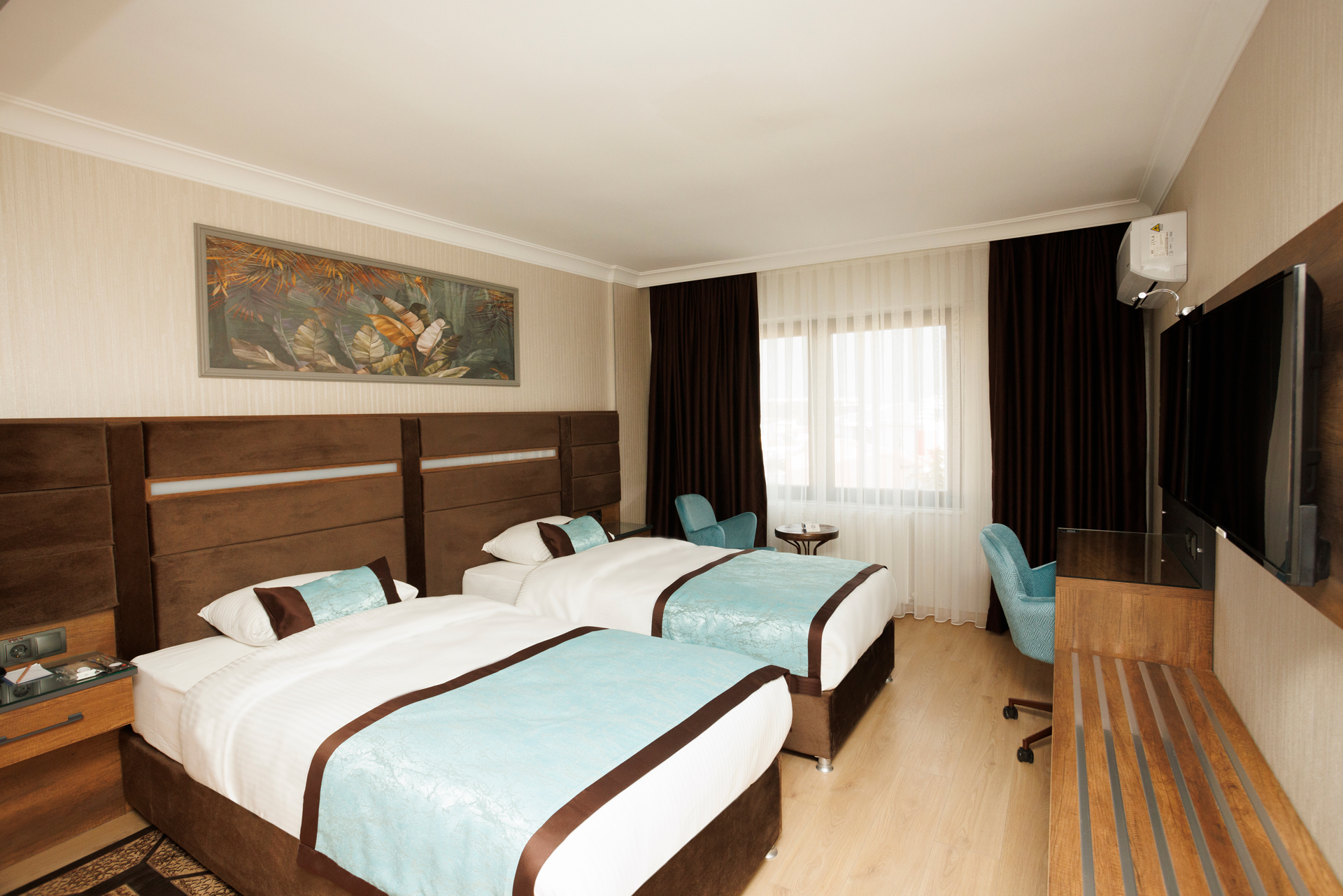 Double or Twin Deluxe