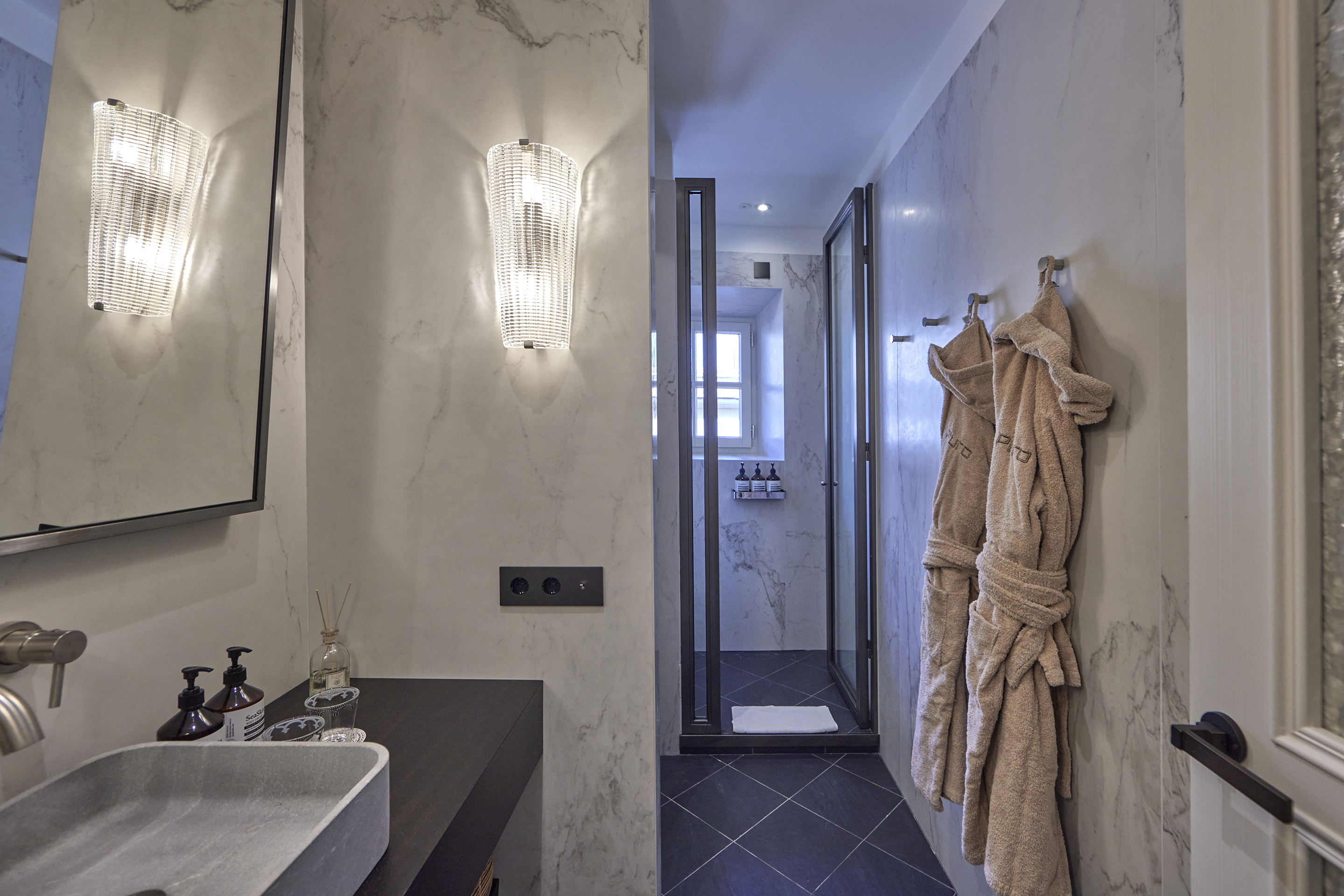 Double or Twin Deluxe