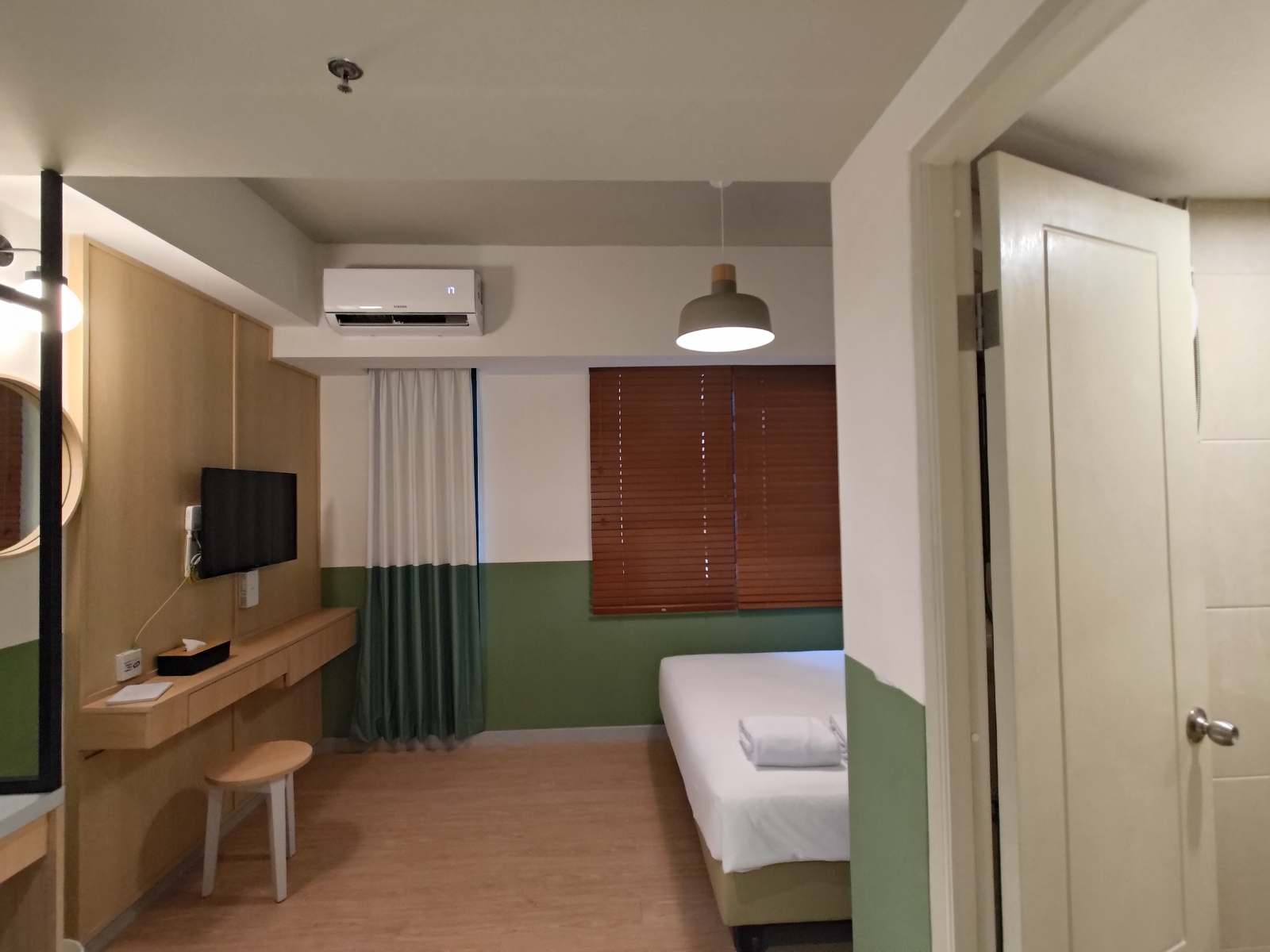 Studio Deluxe One Bed