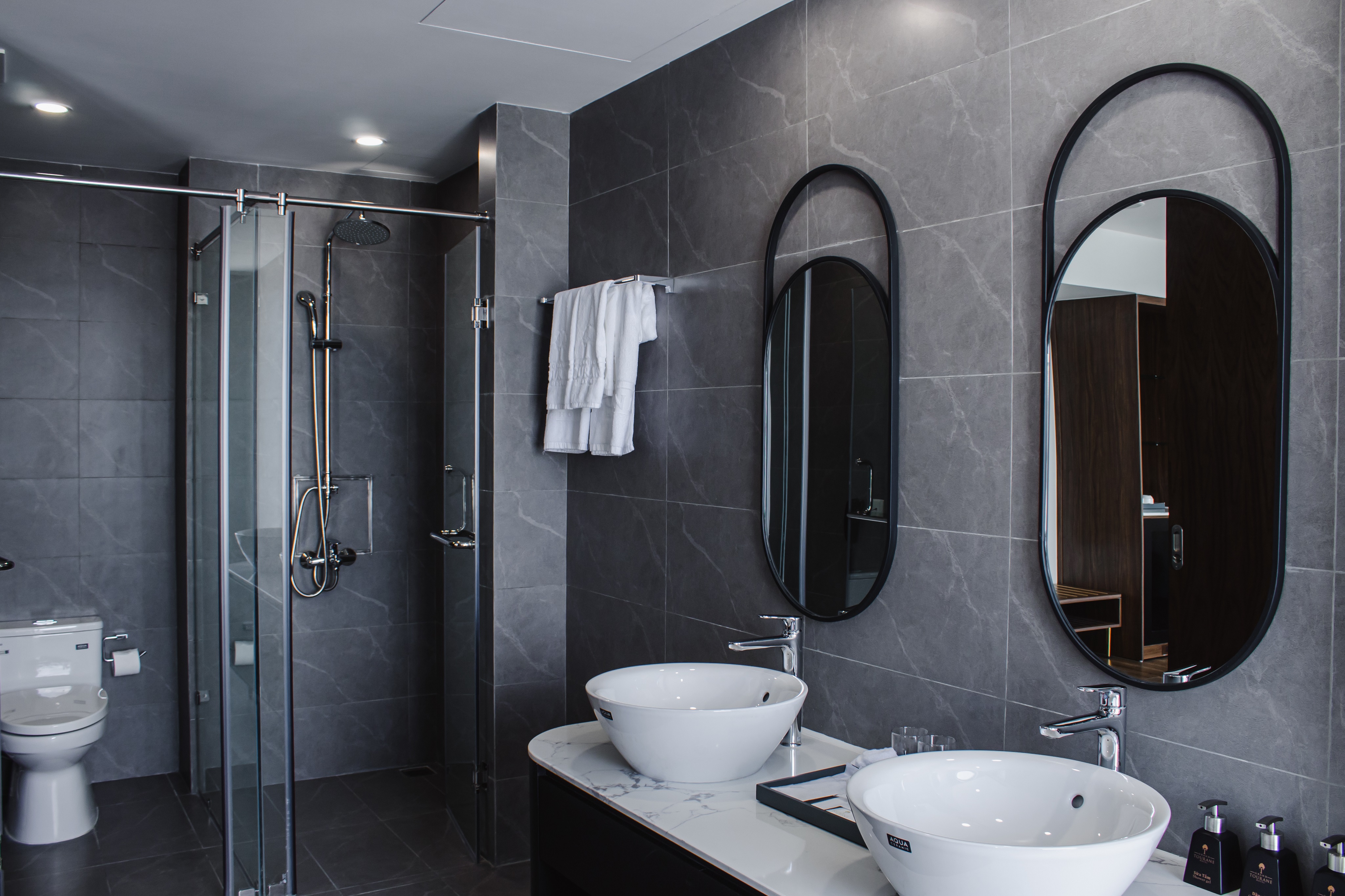 Double Deluxe One Bed