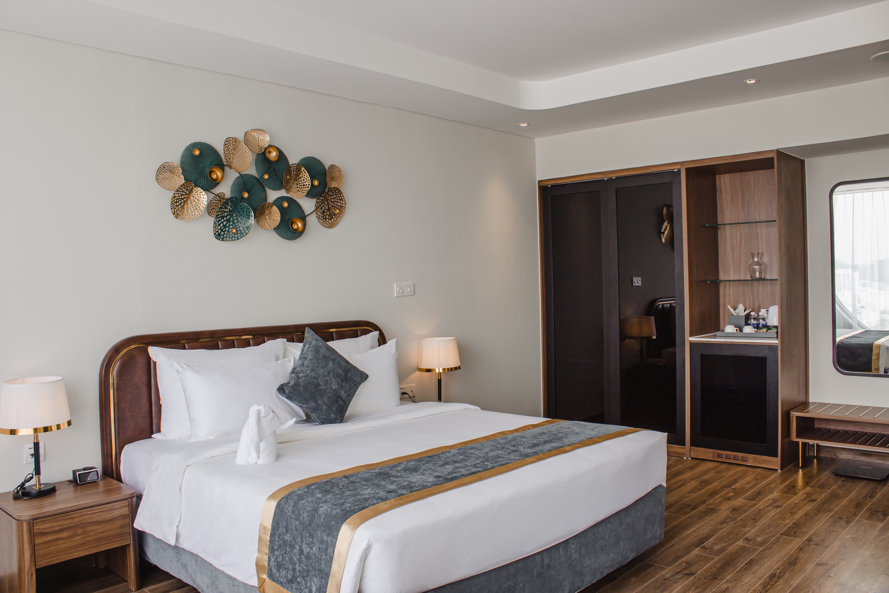 Double Deluxe One Bed