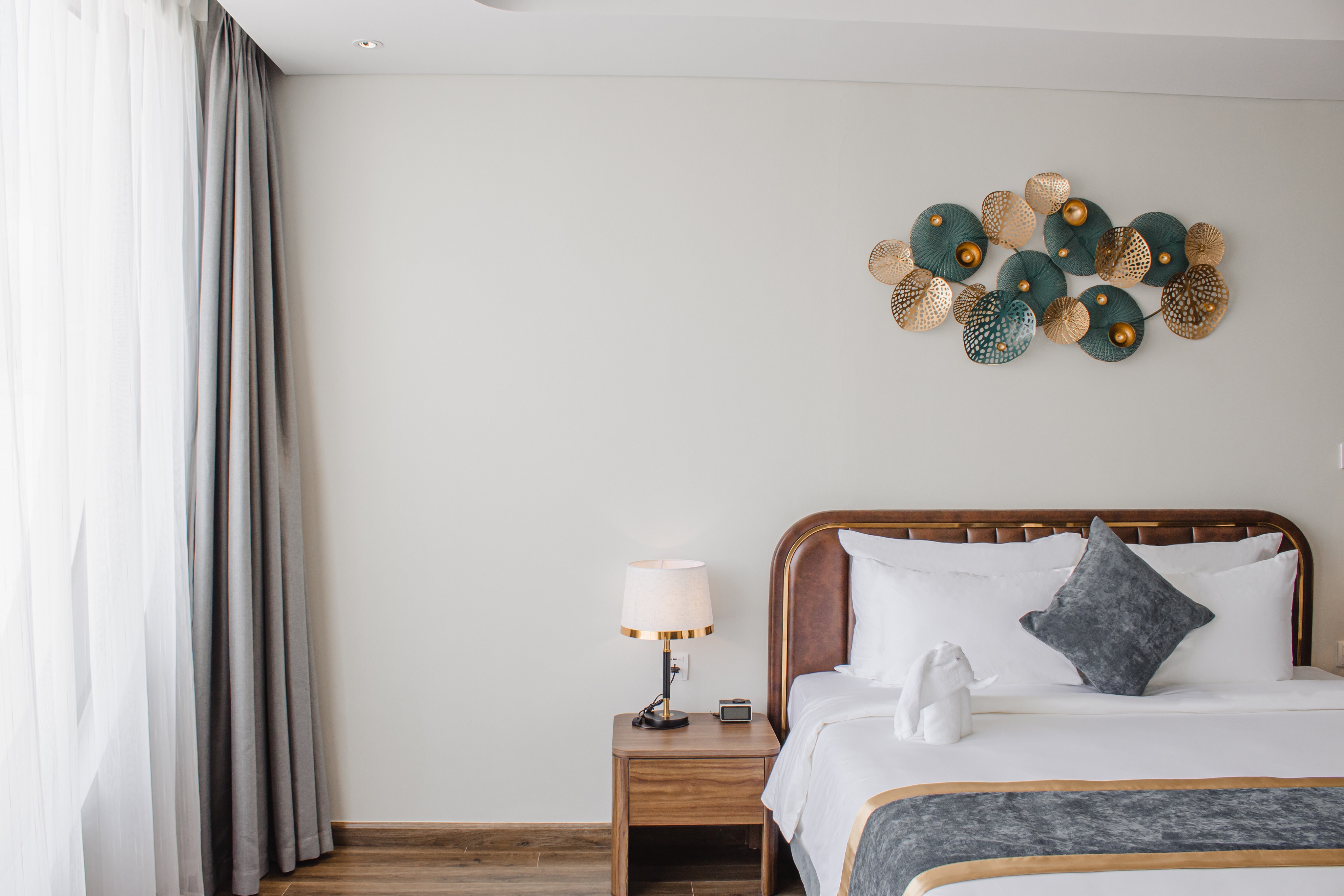 Double Deluxe One Bed