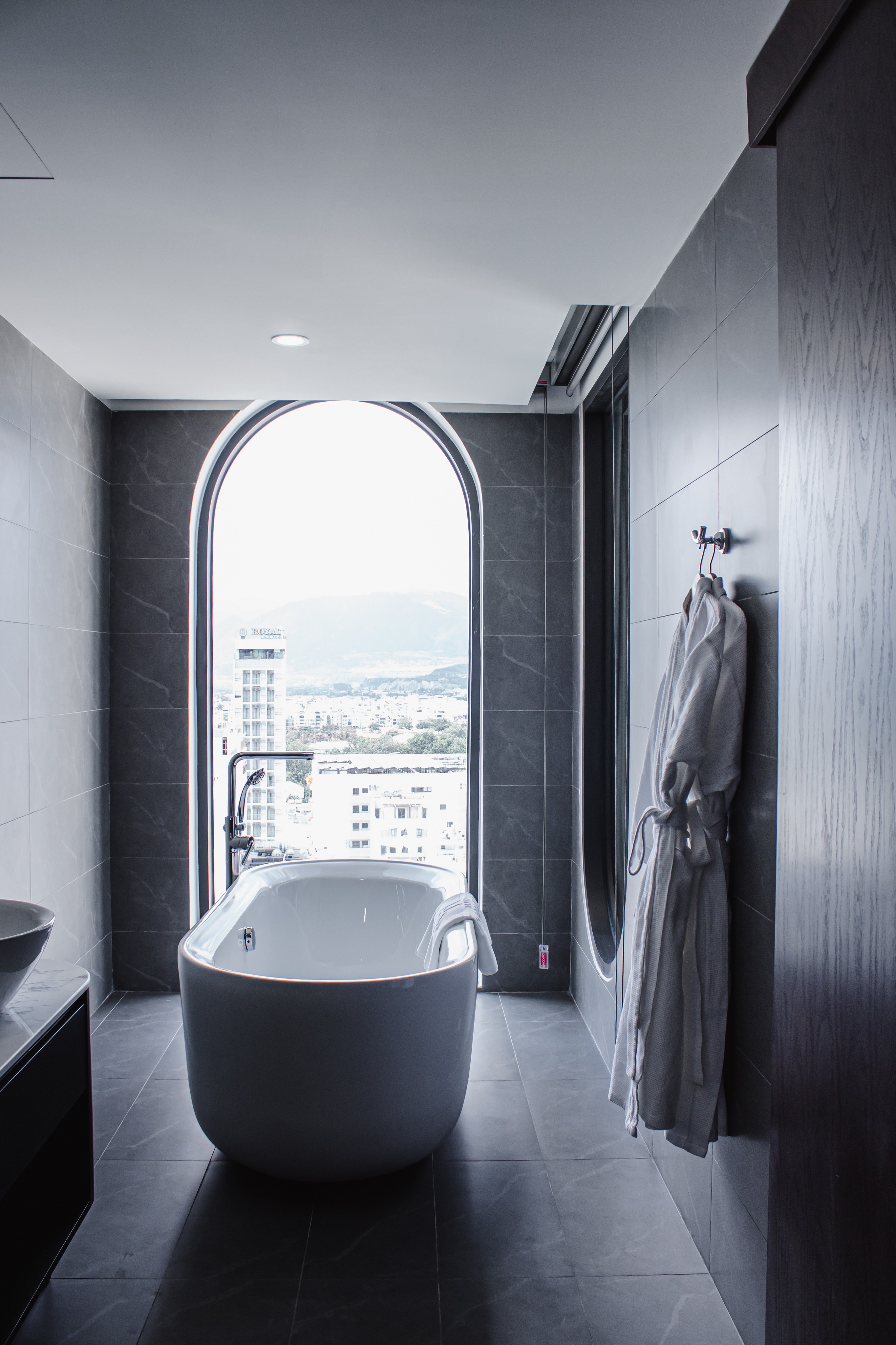 Double Deluxe One Bed