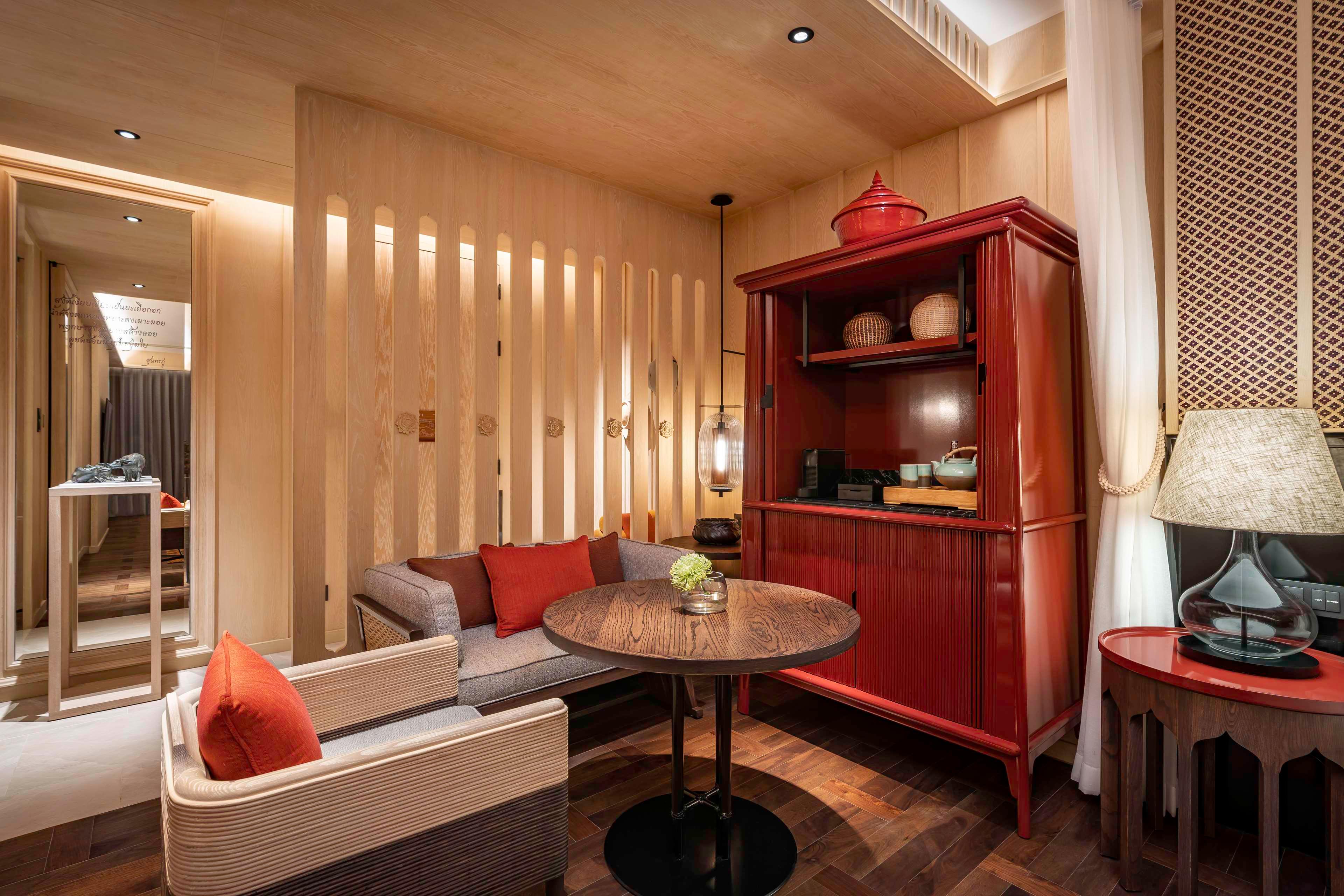 Double Garden View King Bed