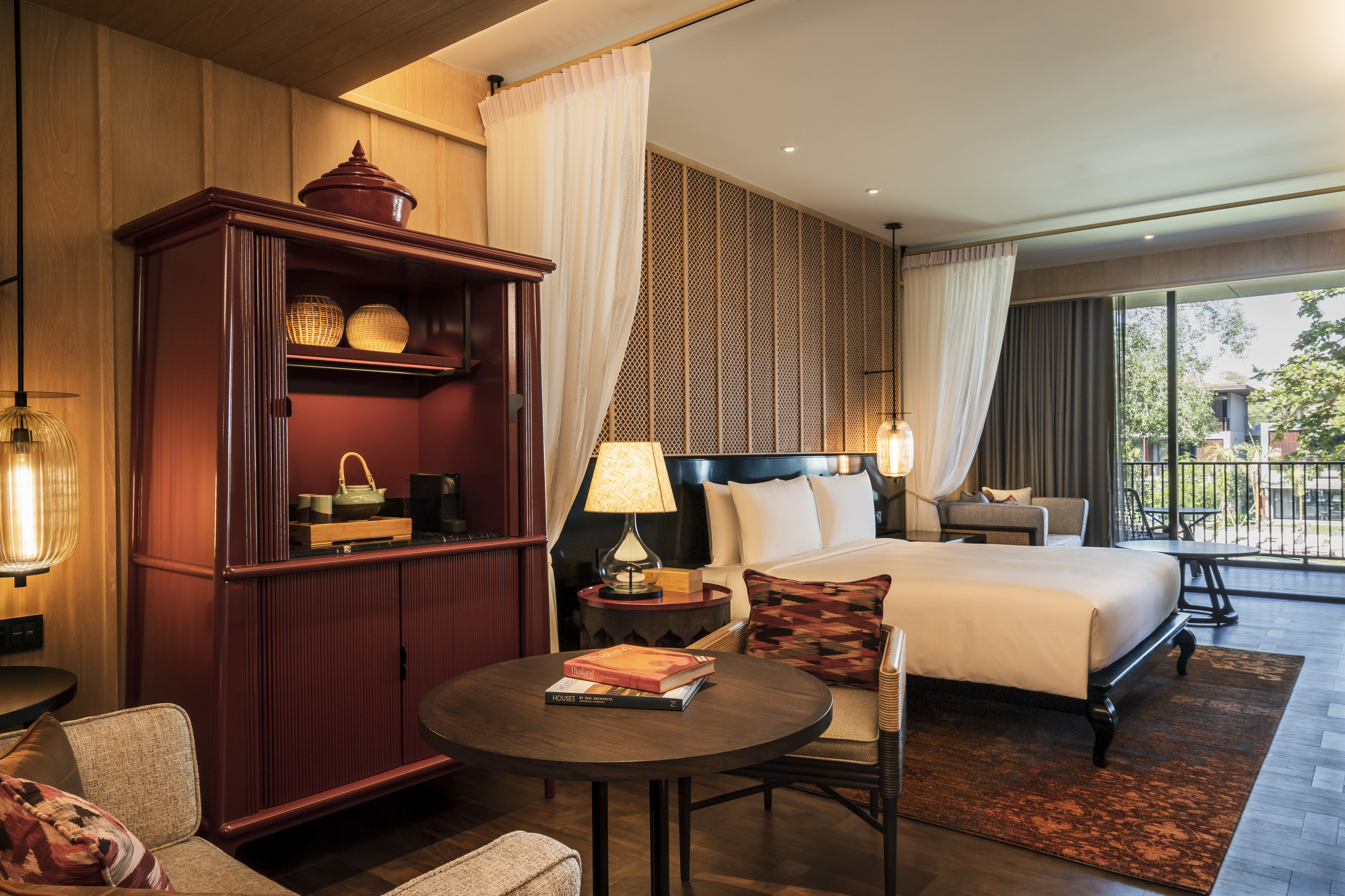 Double Pool View King Bed