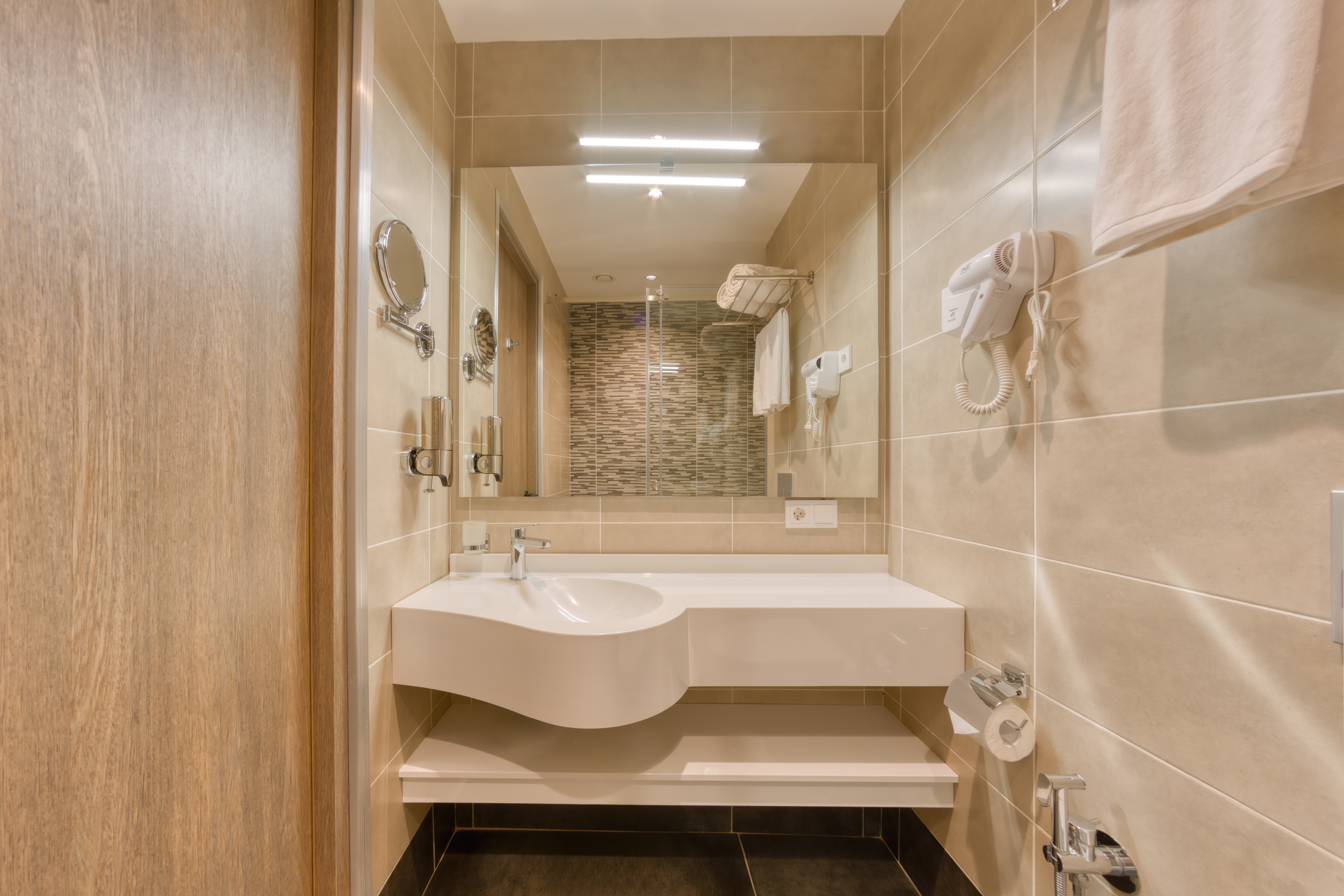 Double or Twin Two Beds