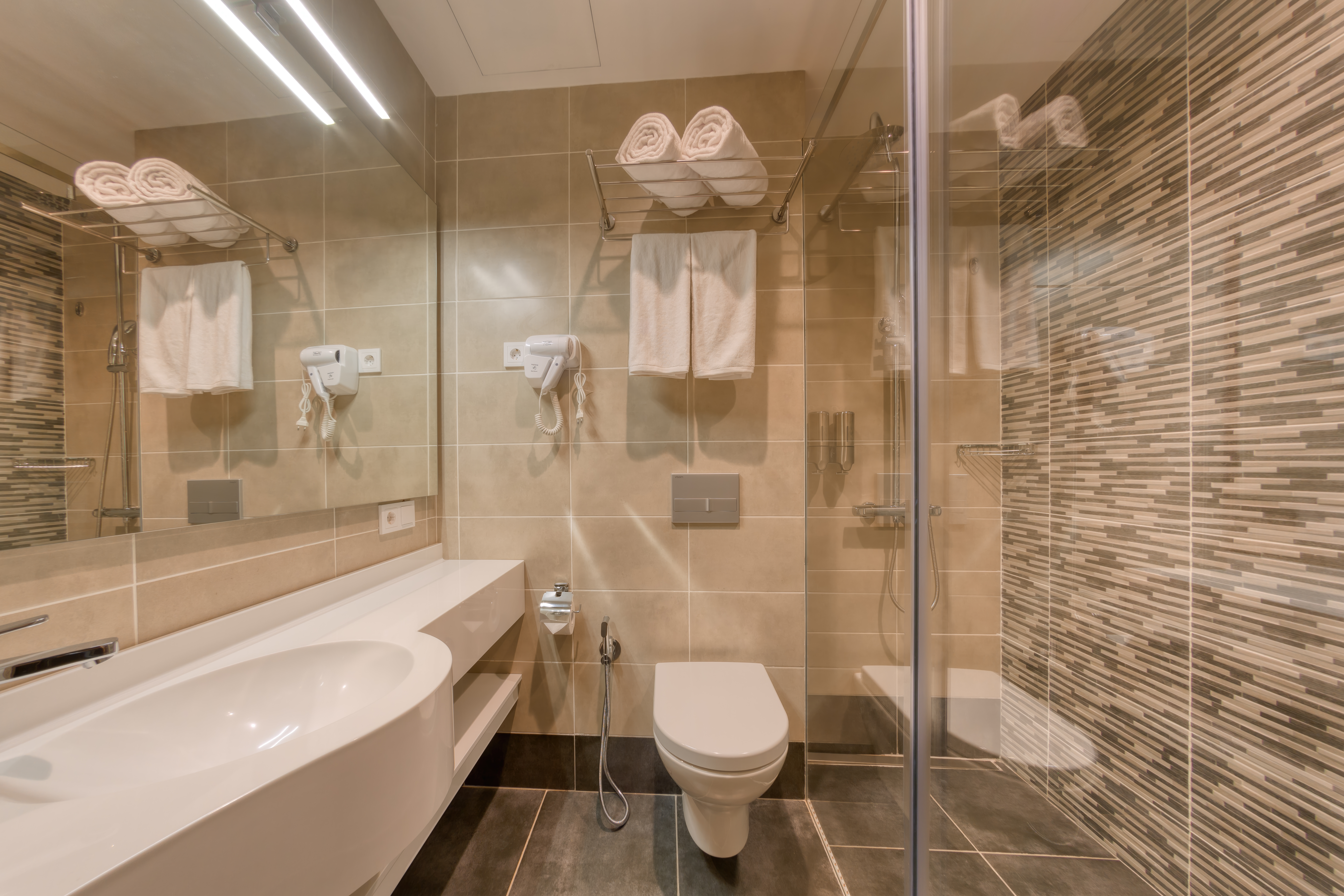 Double or Twin Two Beds