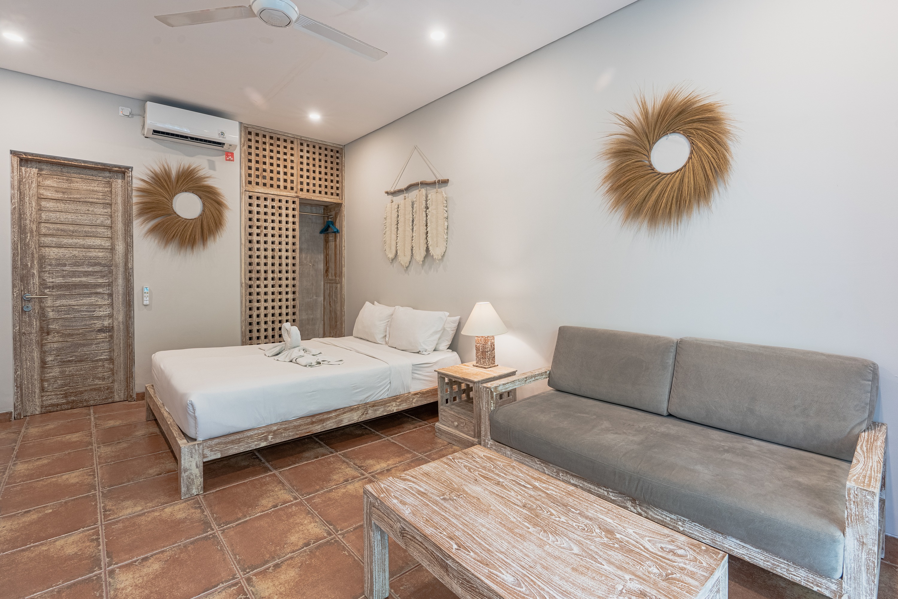 Suite with Kitchenette