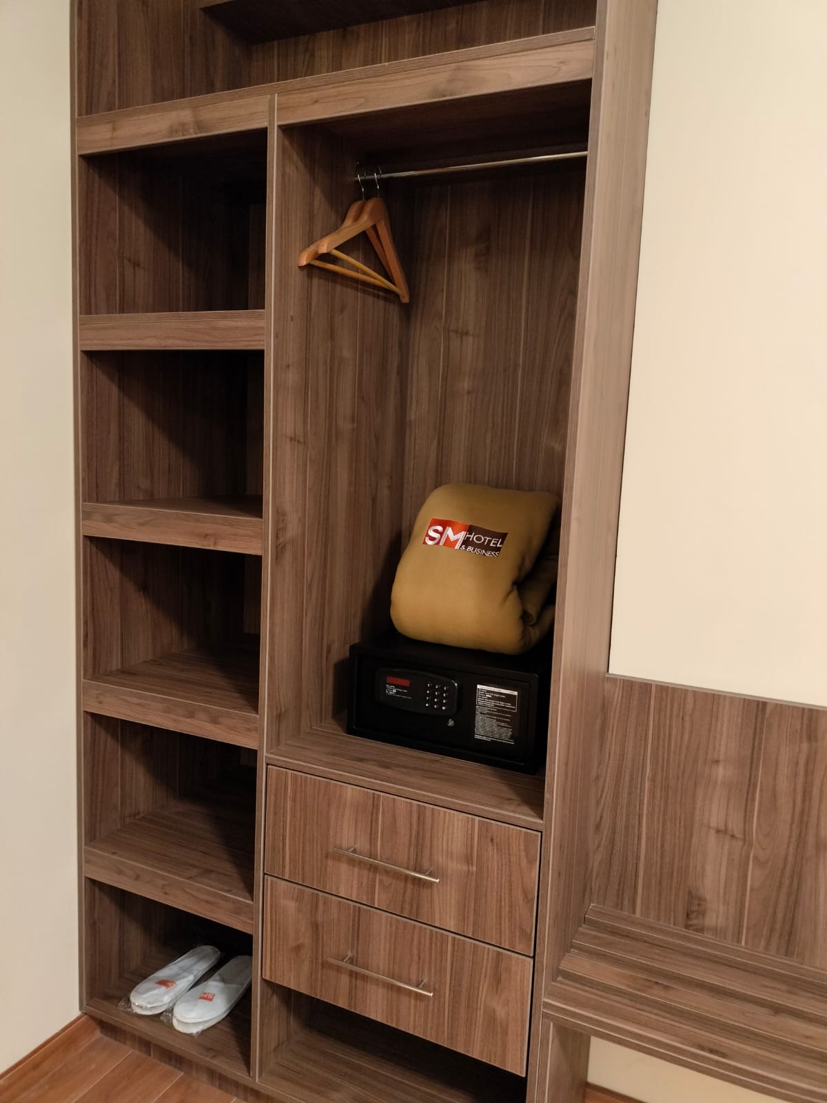 Double or Twin Standard