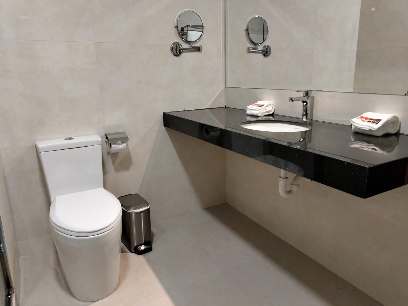 Double Superior Queen Bed