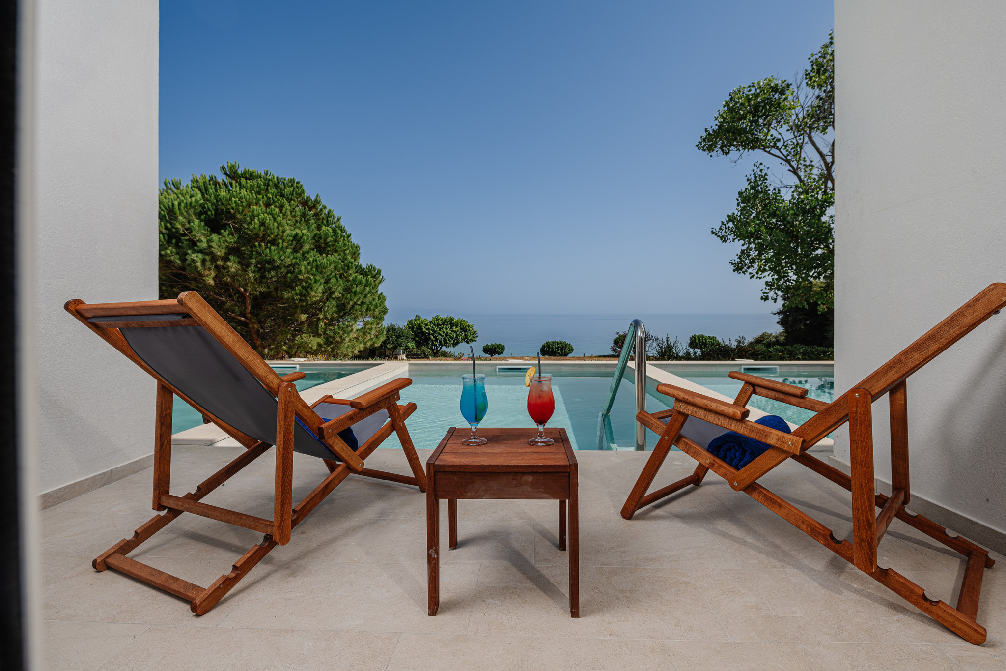 Double or Twin Deluxe with Private Pool