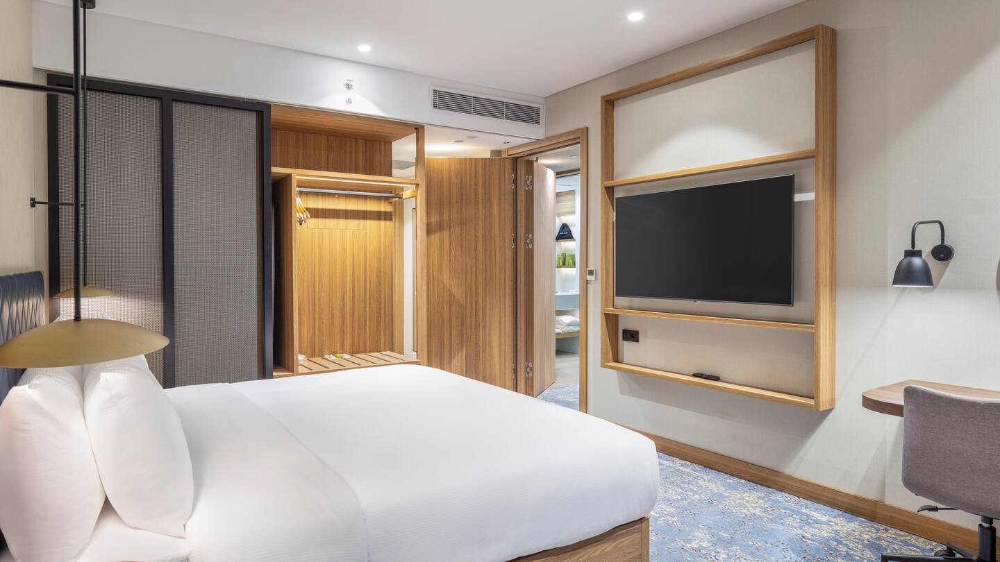 Suite King Bed Two Bedrooms