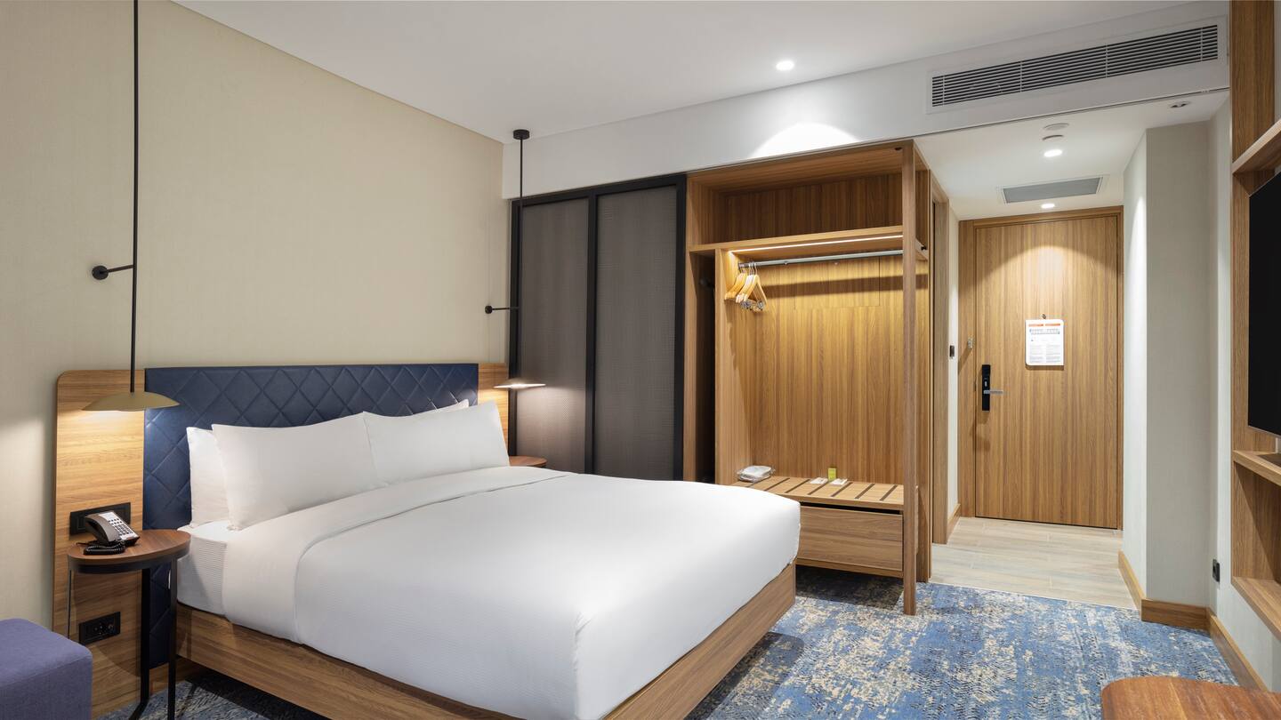 Junior Suite Mountain View