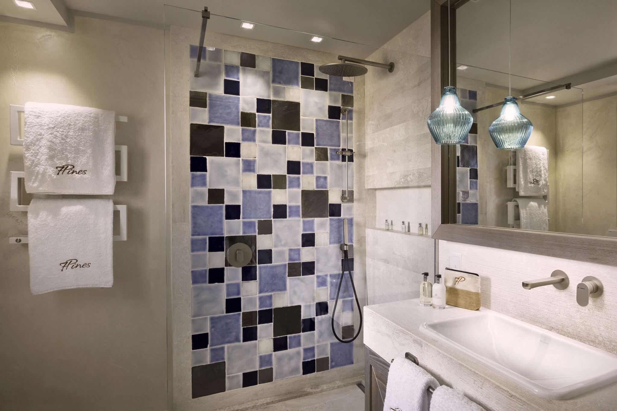 Double King Size Bed