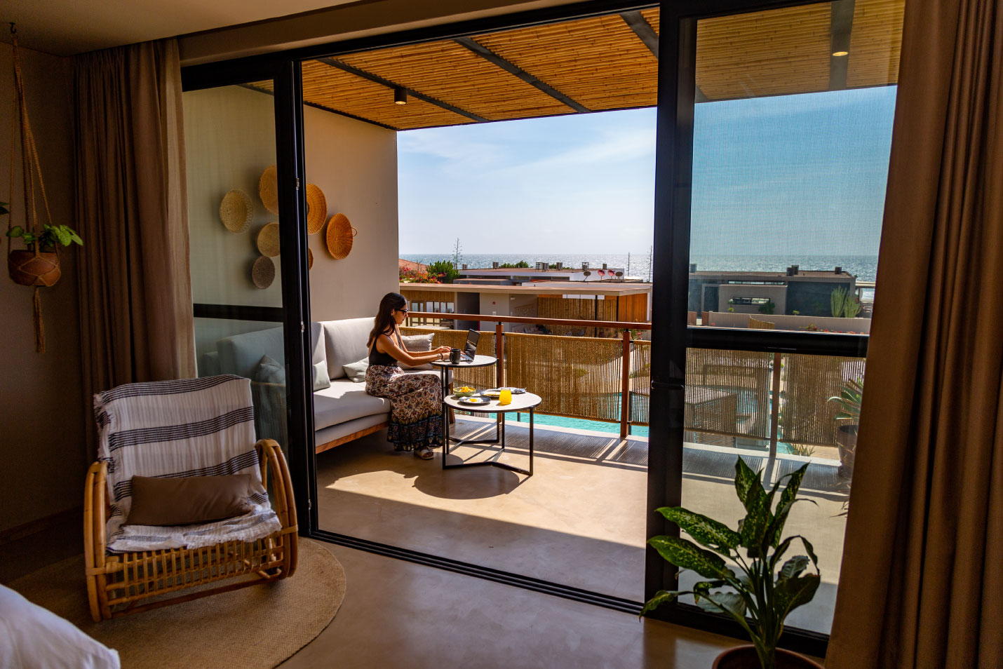 Double or Twin Deluxe Queen Bed