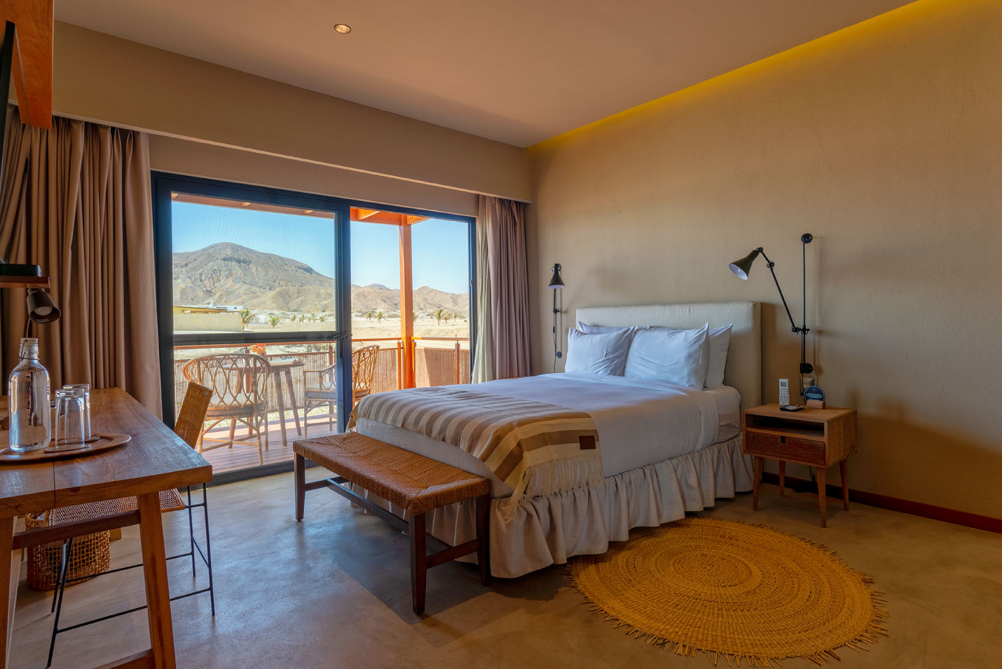 Double Deluxe Queen Bed