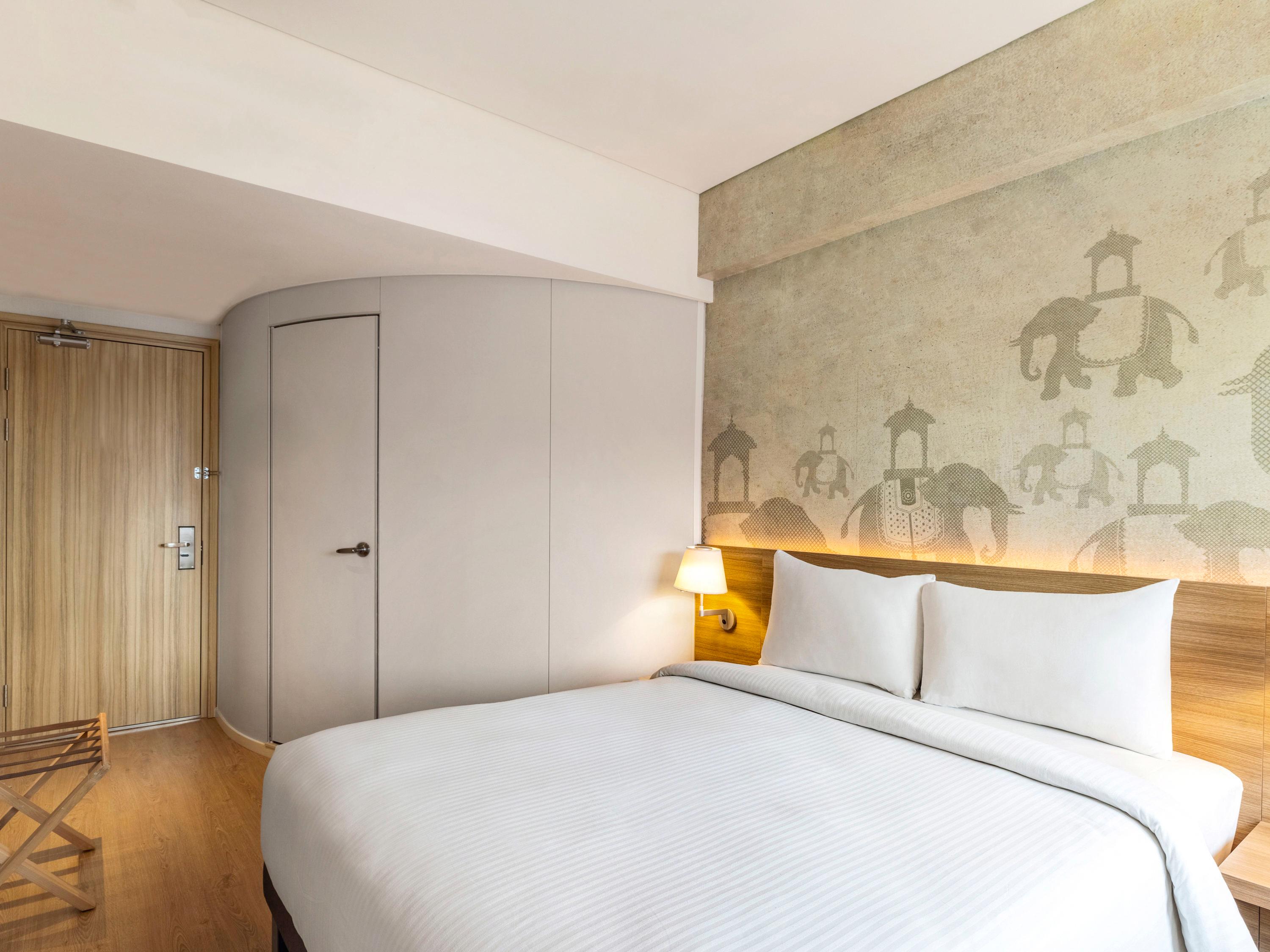 Double Superior Queen Bed