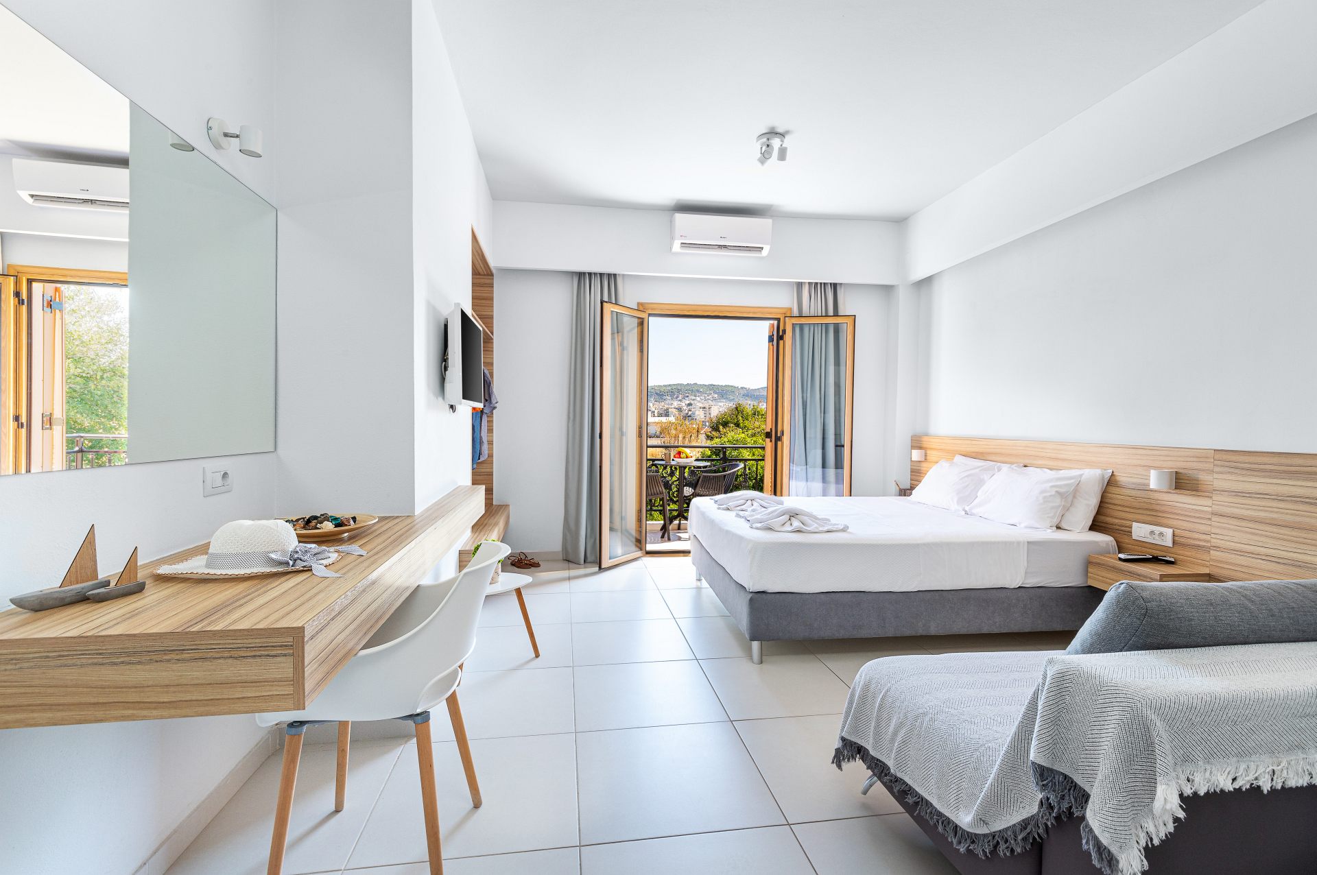 Triple Superior Sea View