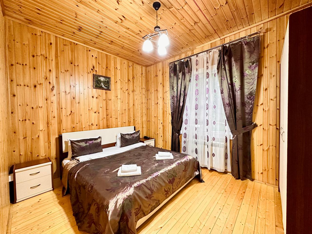 Apartment Three Bedrooms Two Bathrooms