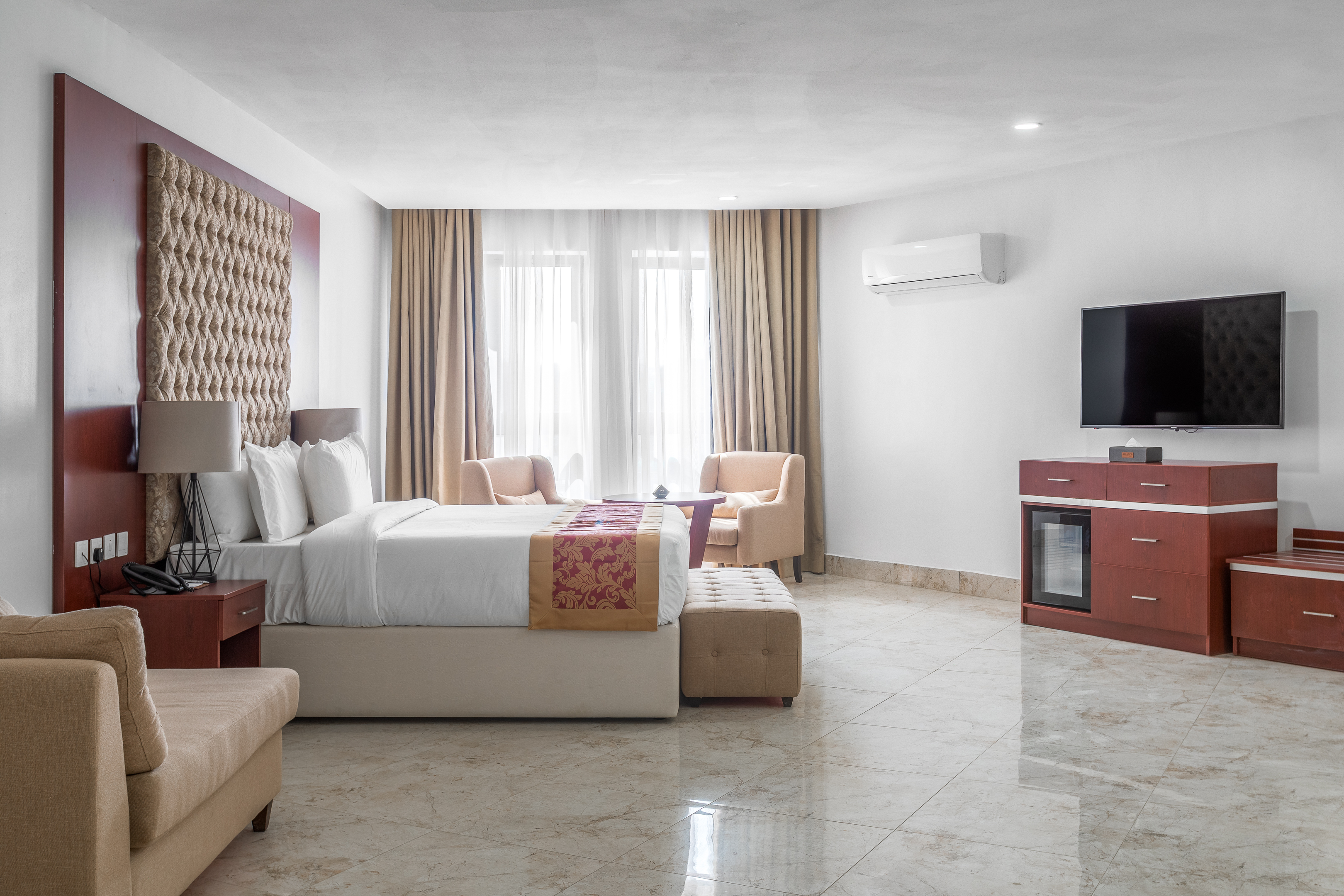 Suite Two Bedrooms One Bathroom