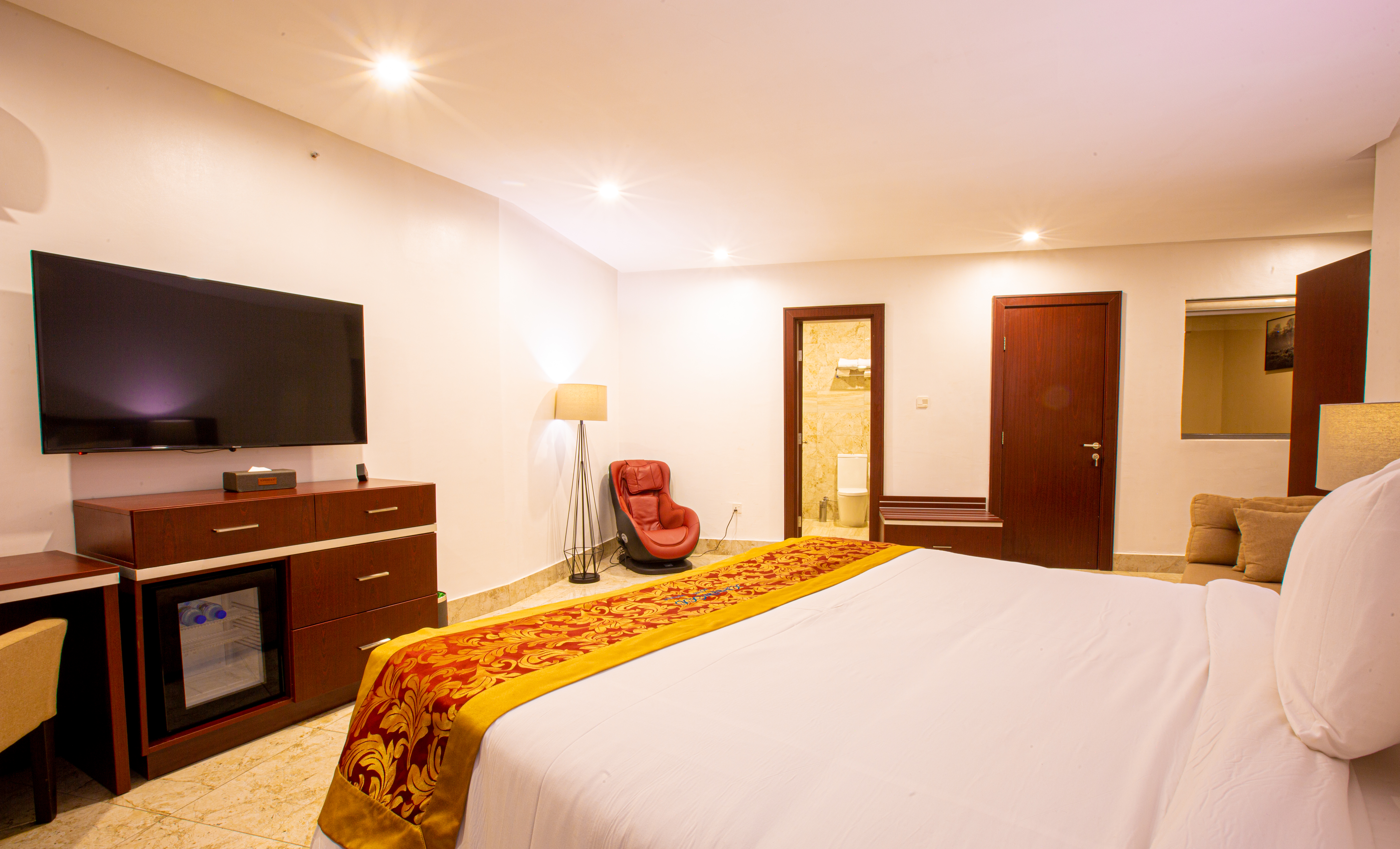 Suite Two Bedrooms One Bathroom