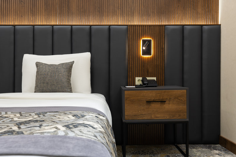 Double or Twin Standard