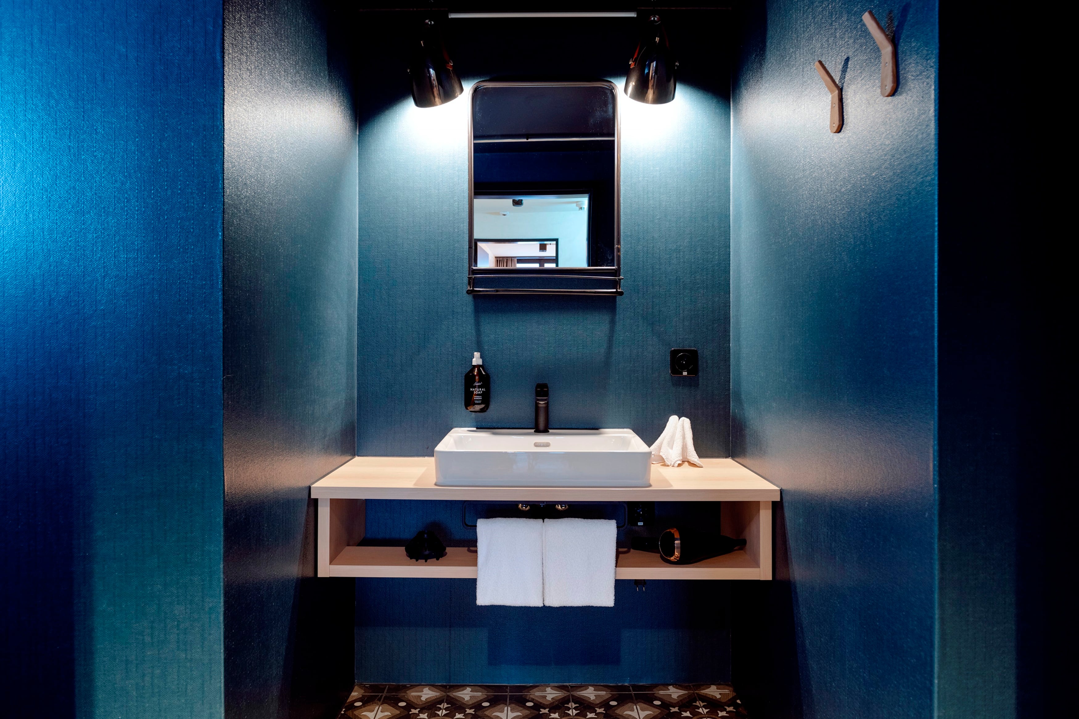 Twin Private External Bathroom