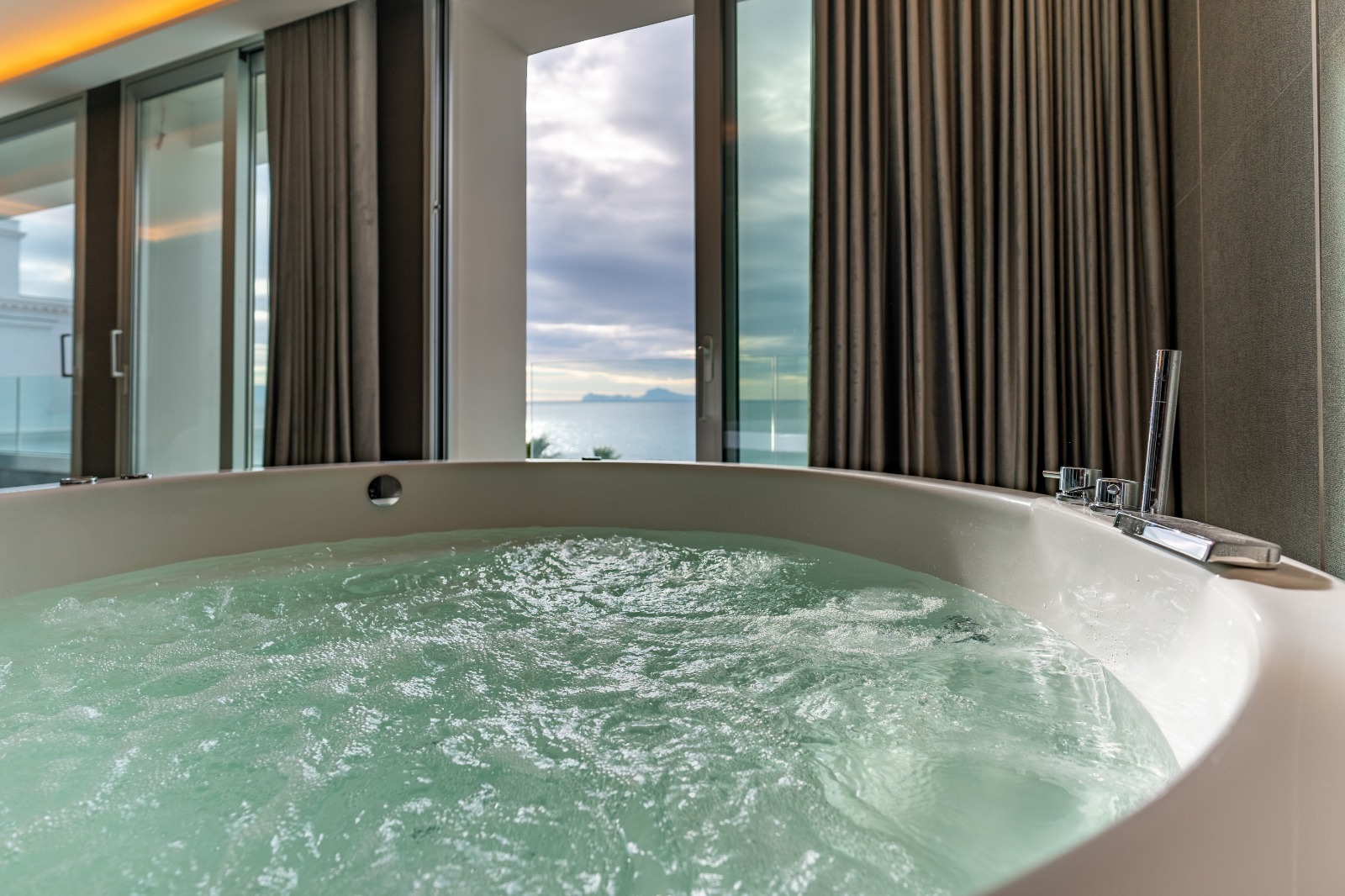 Junior Suite with Jacuzzi