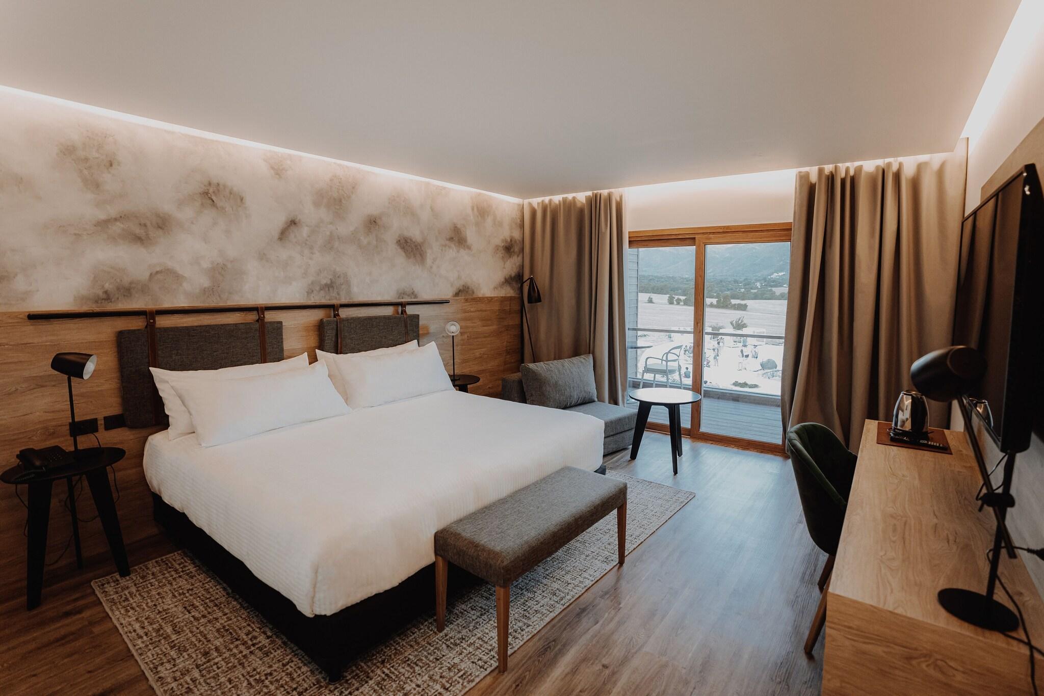 Double King Size Bed