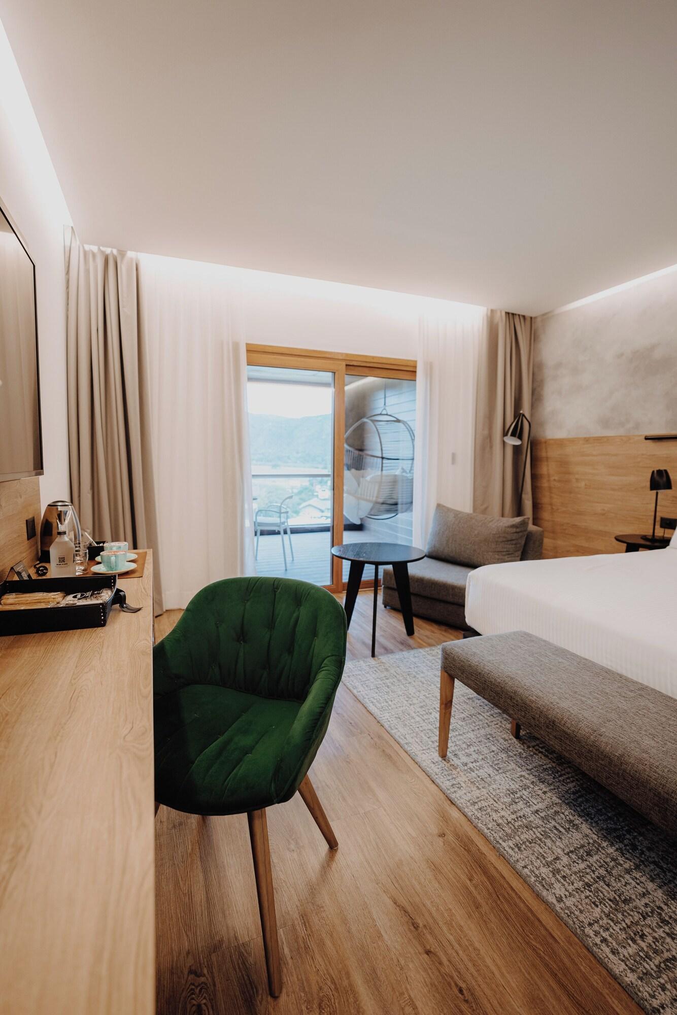 Double King Size Bed