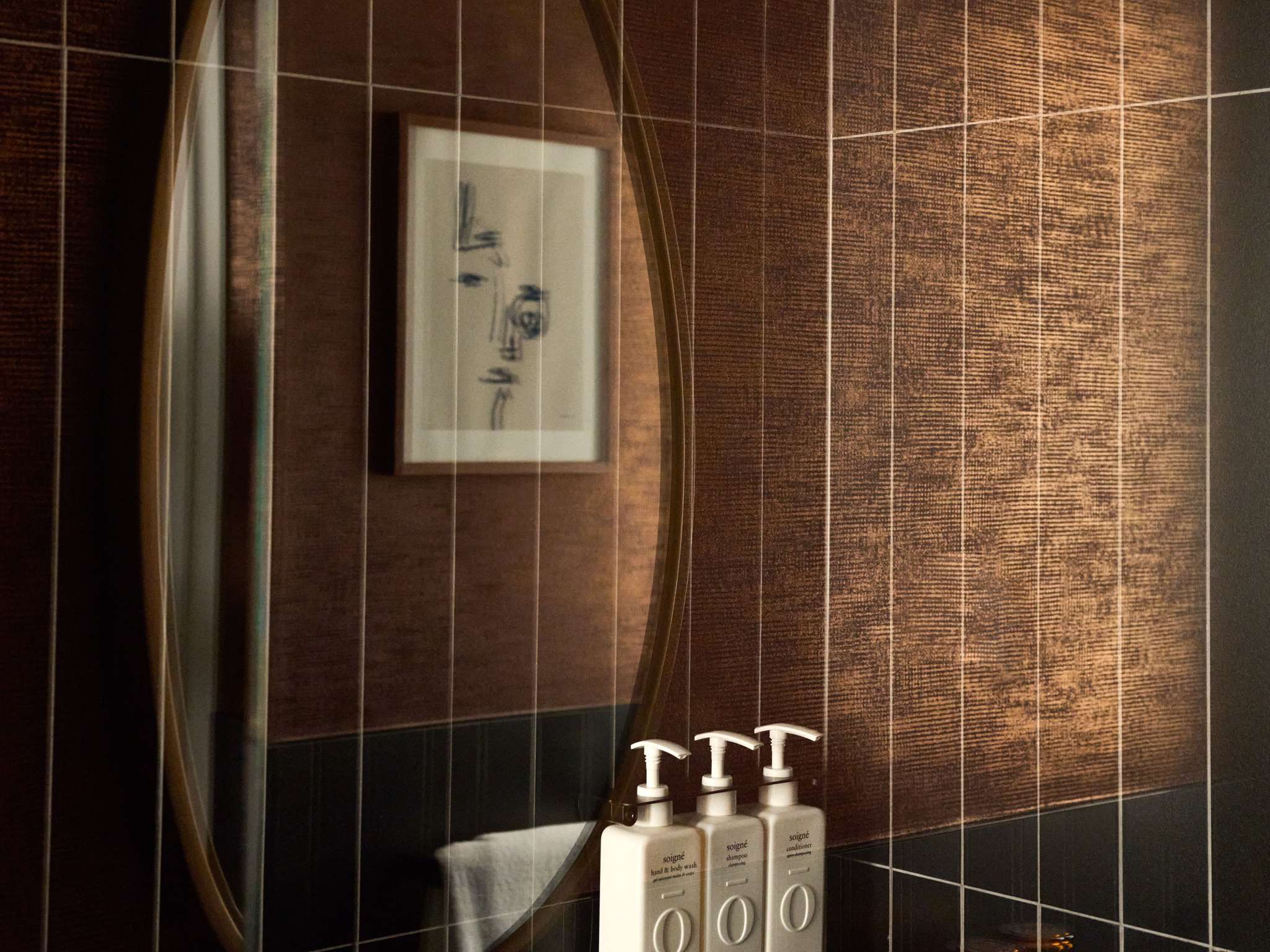 Double Queen Size Bed