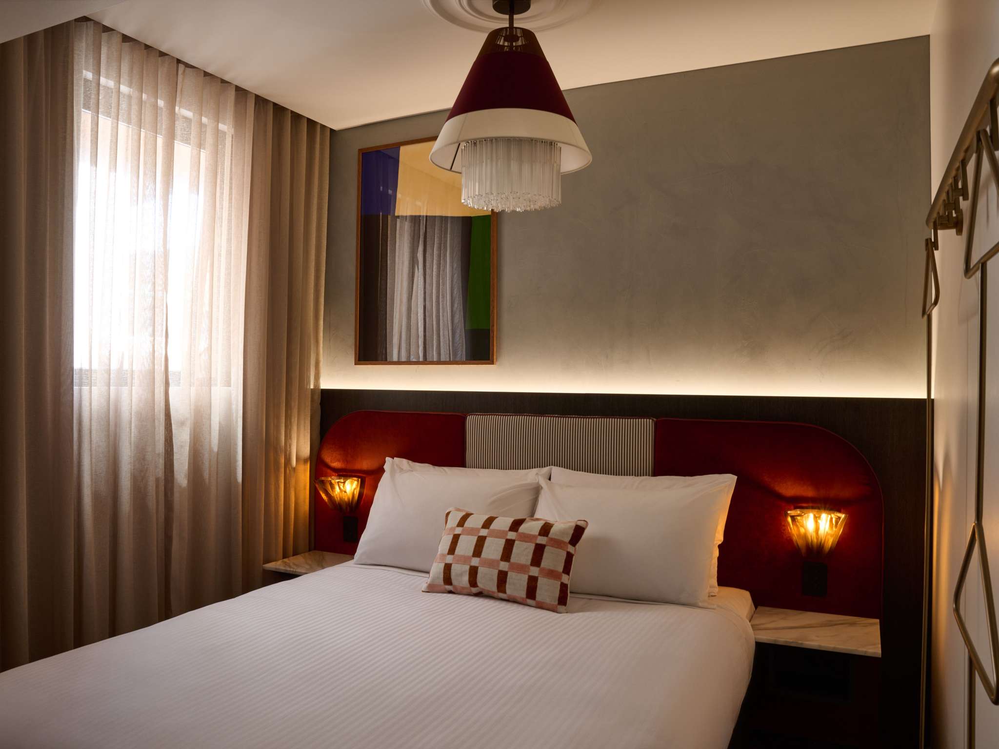 Double Queen Size Bed