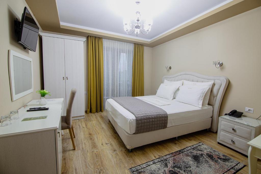 Double Classic with Balcony