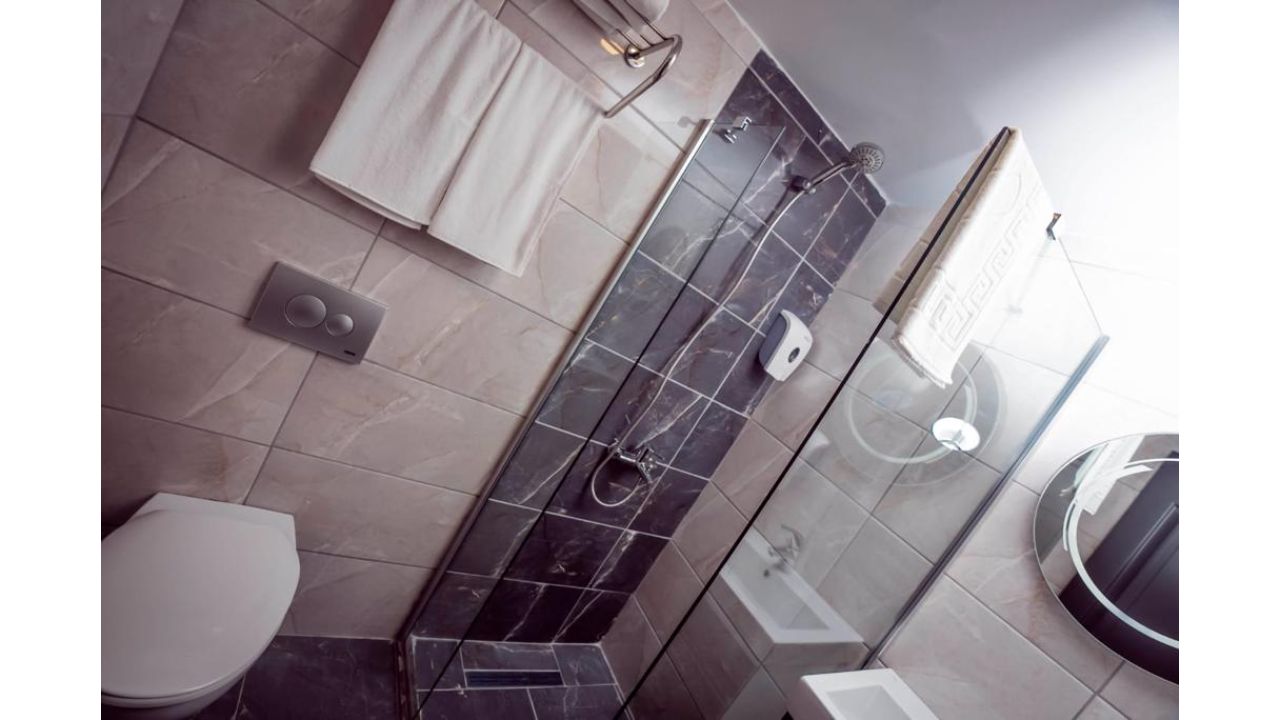 Double or Twin Deluxe