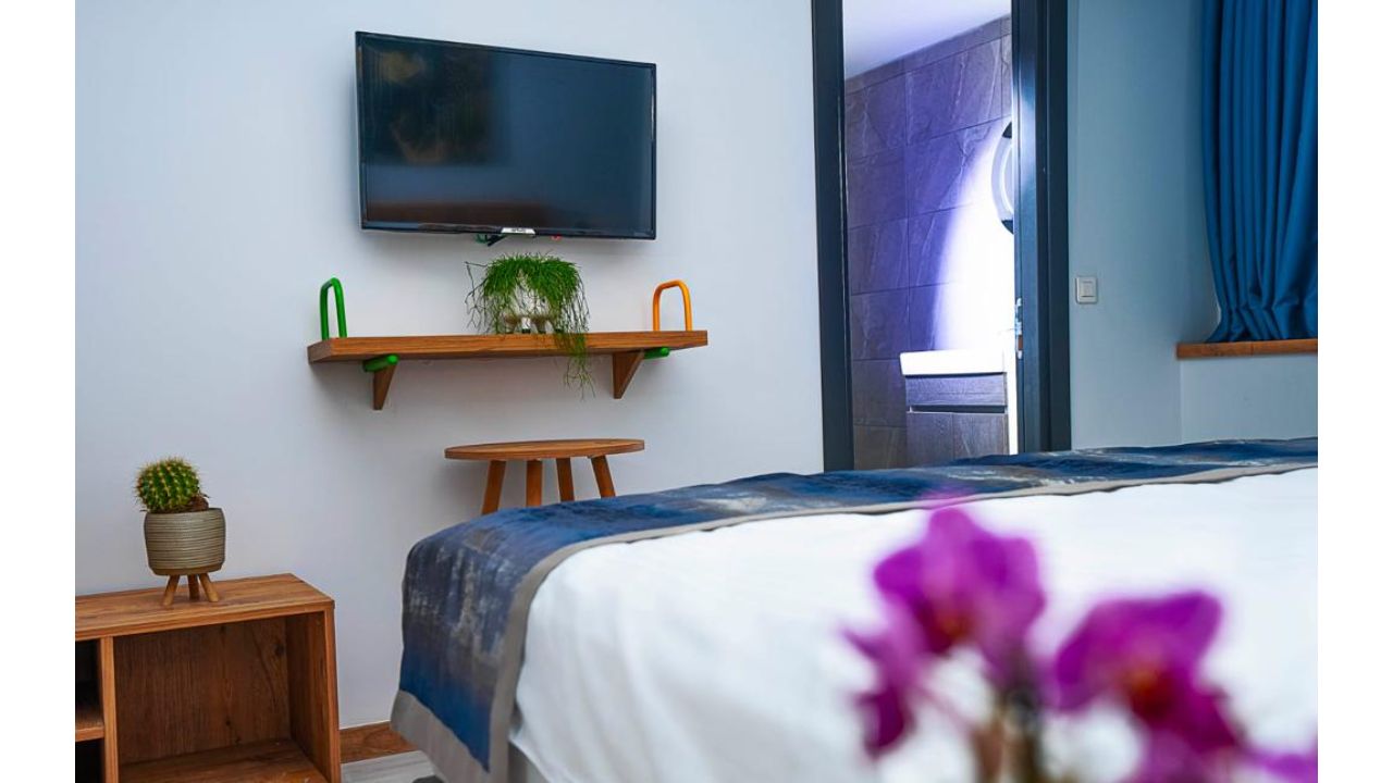 Double or Twin Deluxe