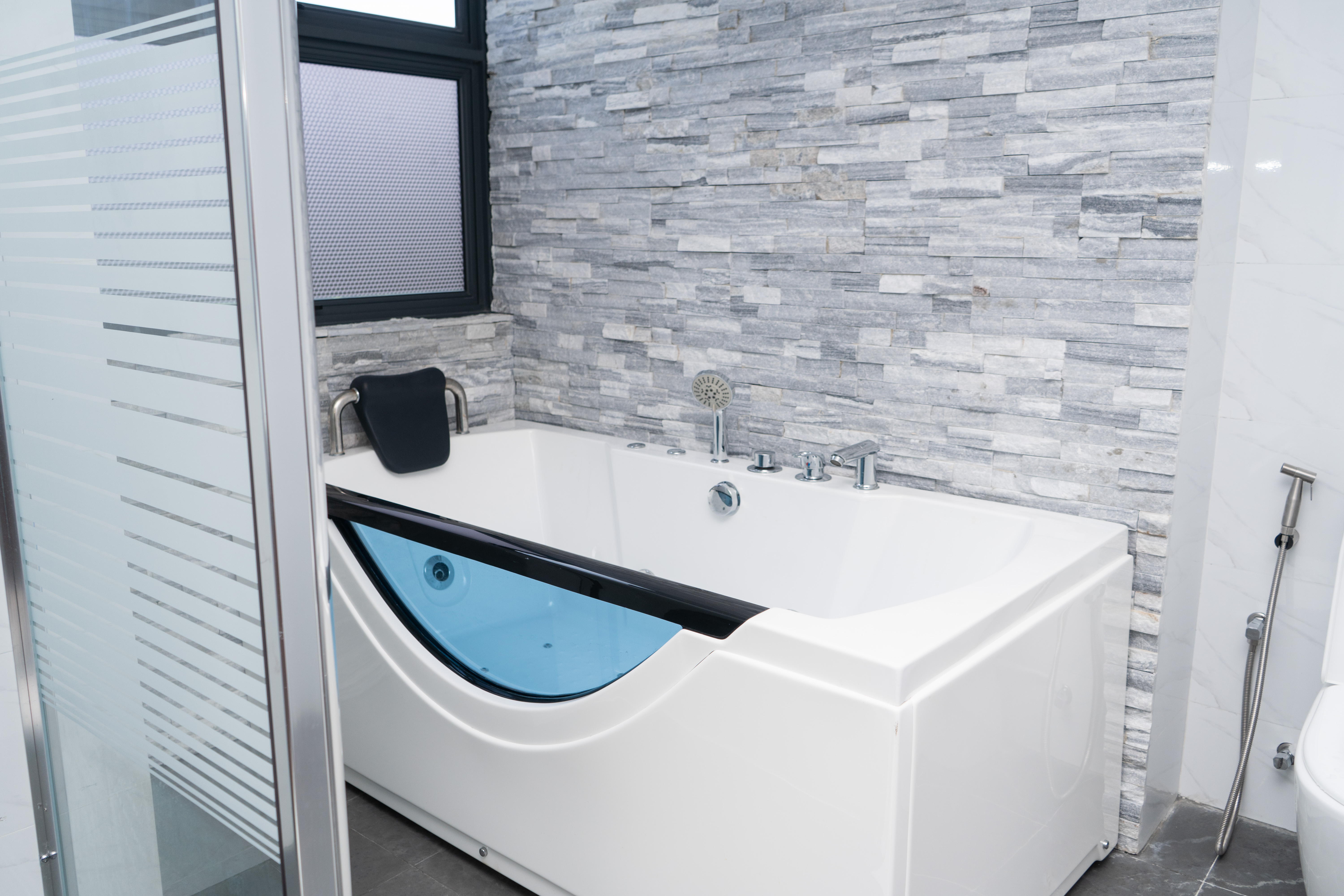 Junior Suite with Jacuzzi with Views