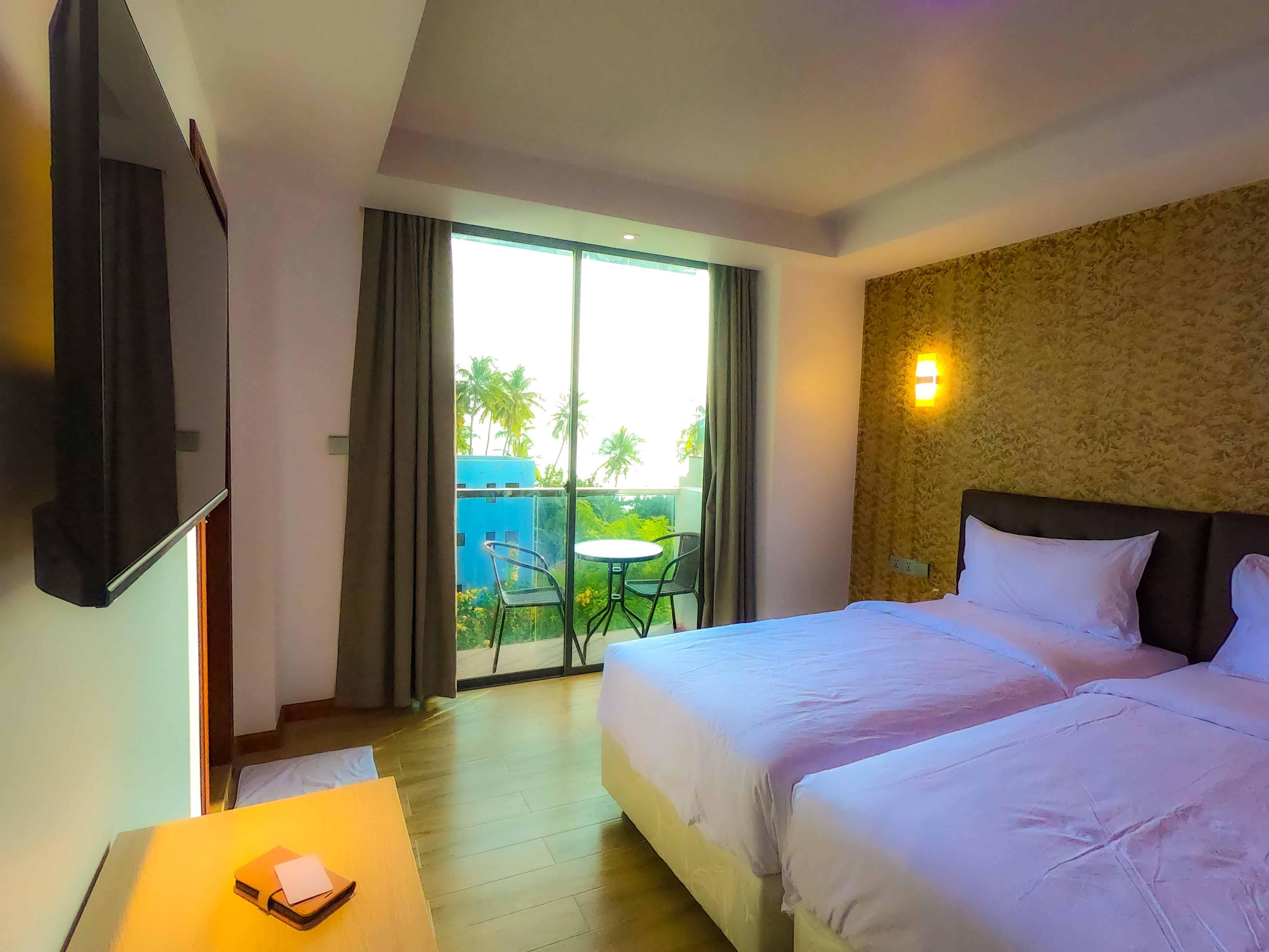 Twin Deluxe with Balcony