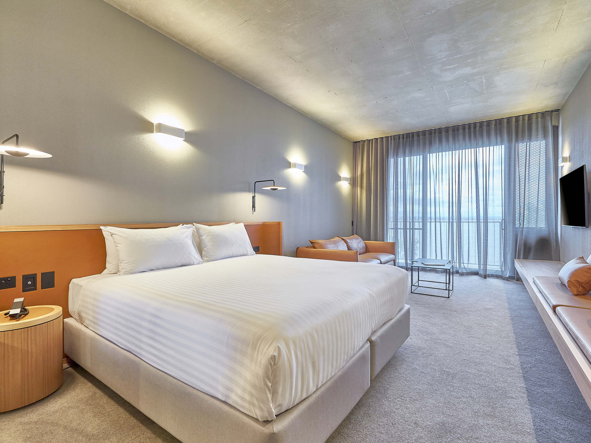 Double or Twin Executive King Bed