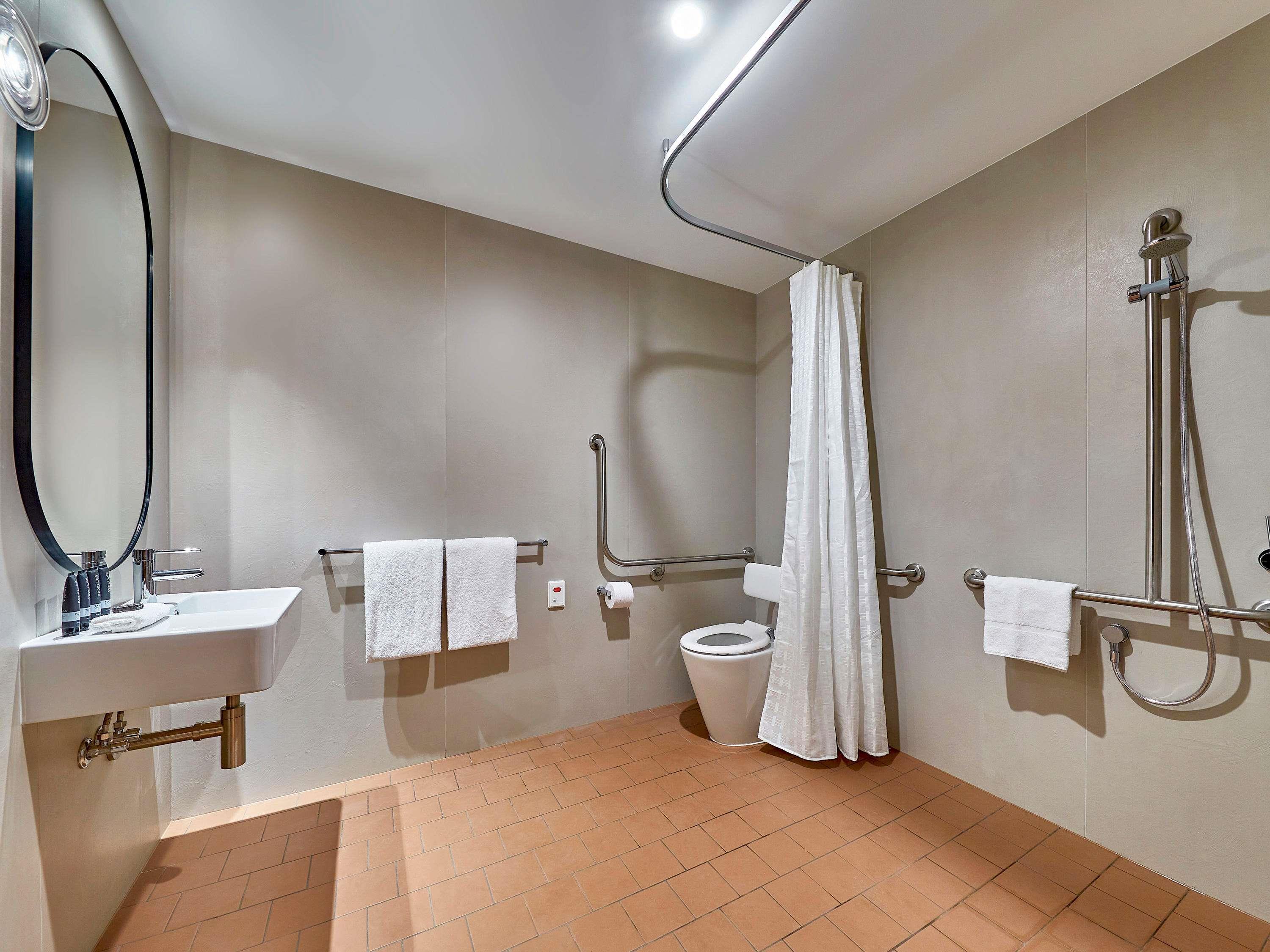 Double Accessible King Size Bed