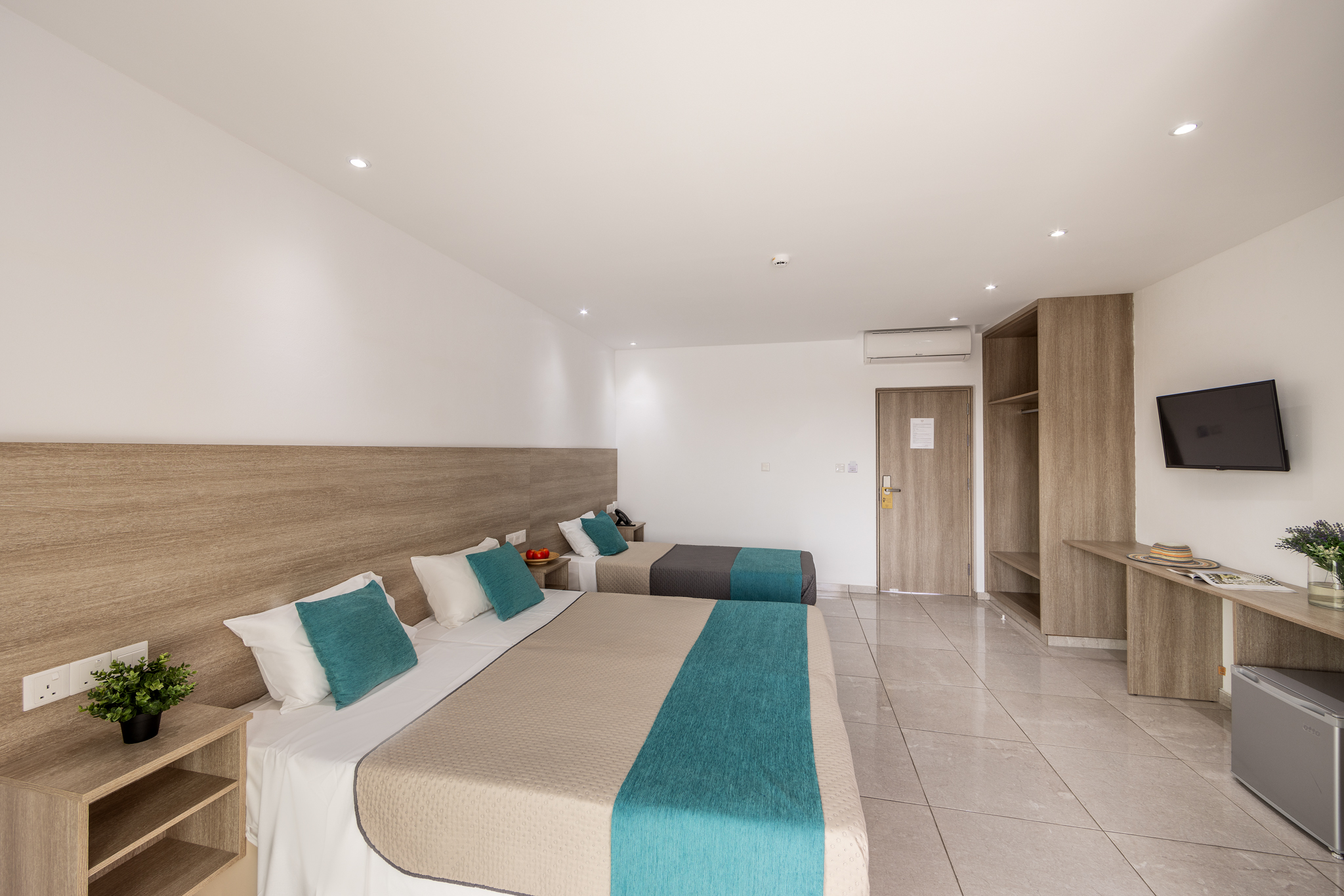 Family Room Land View