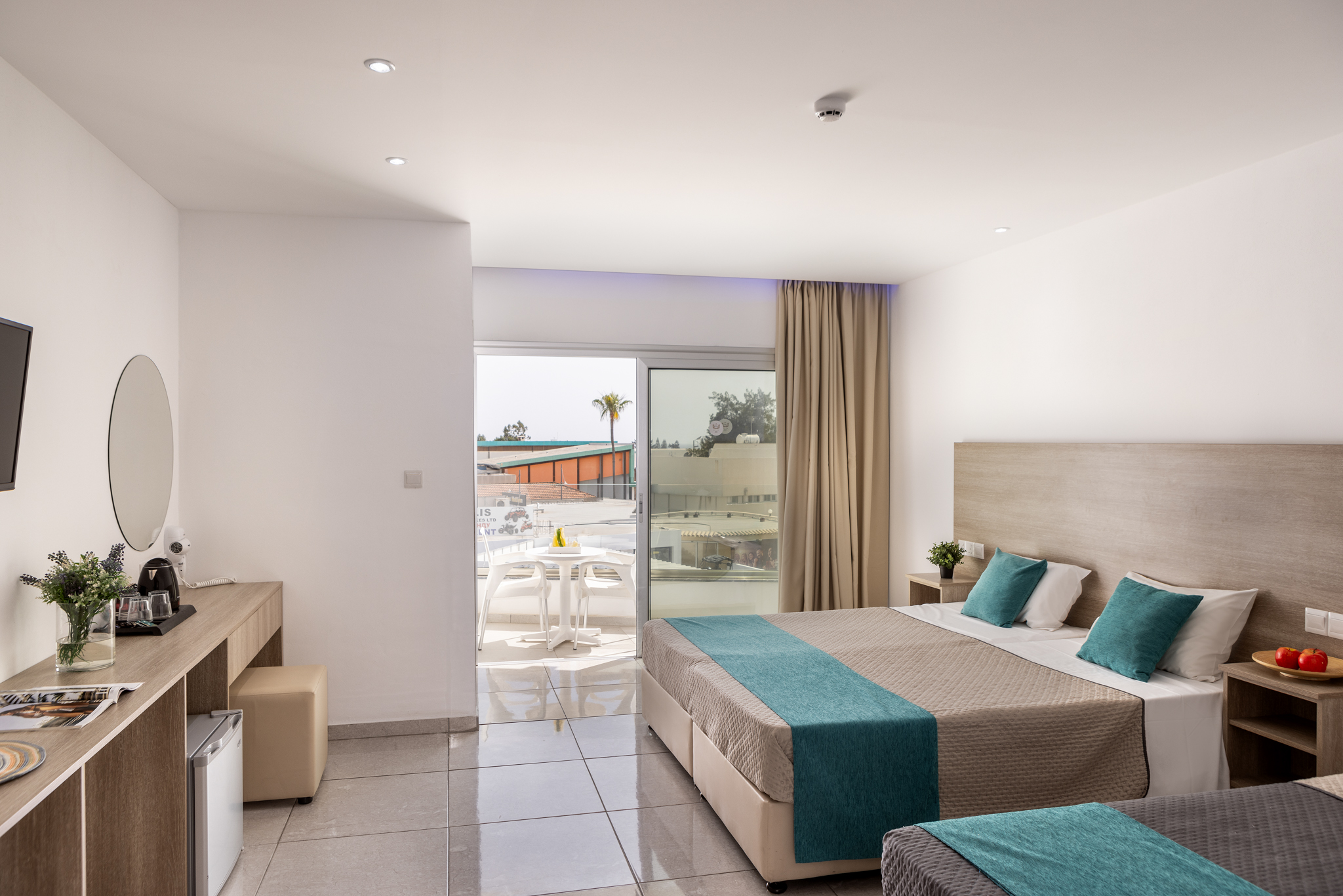 Family Room Land View