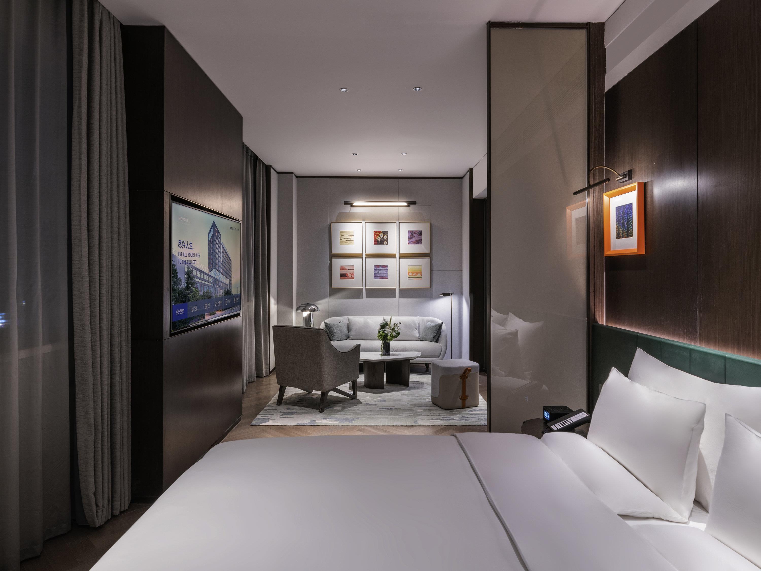 Double King Size Bed