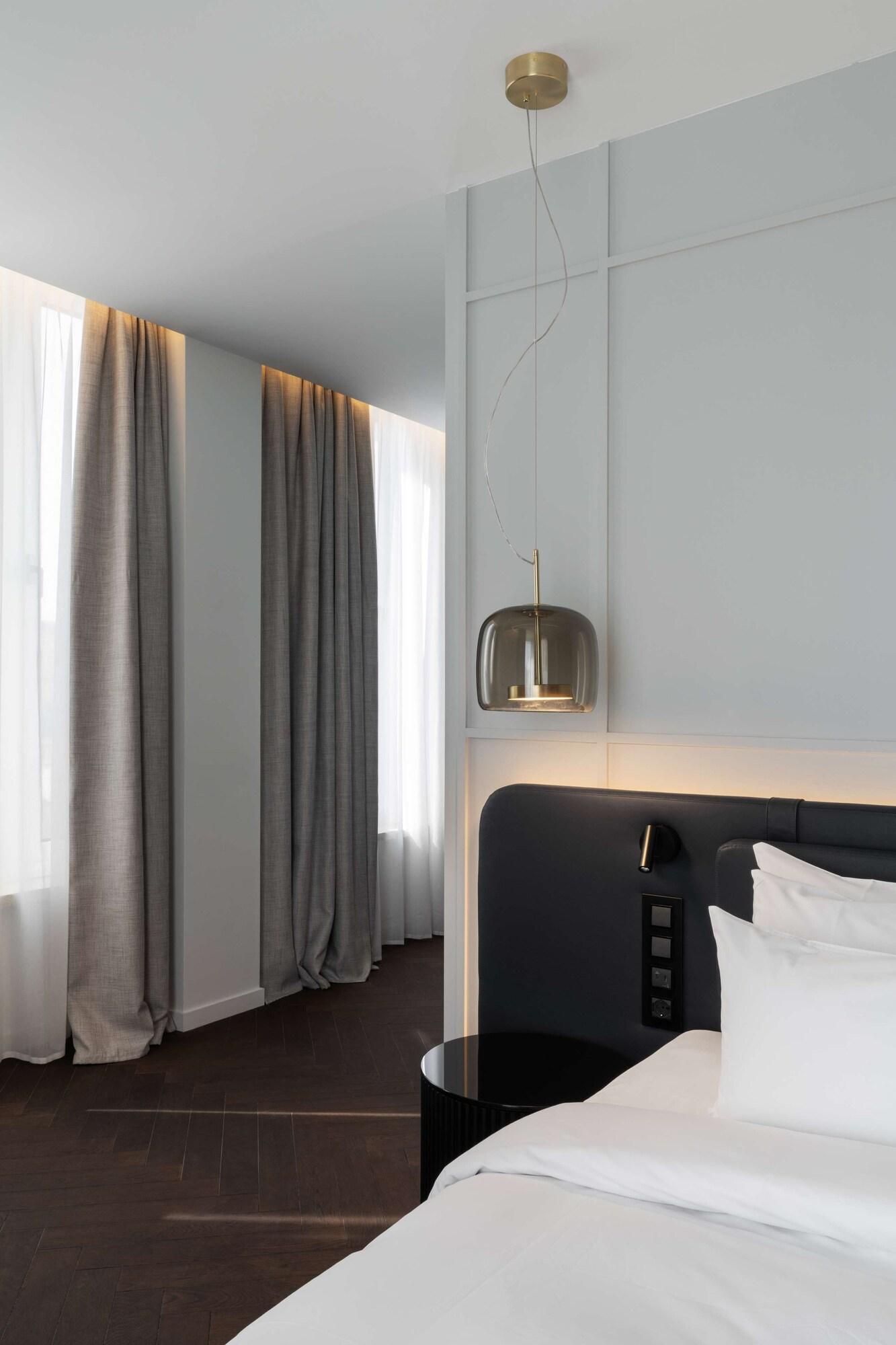 Suite King Bed Non Smoking