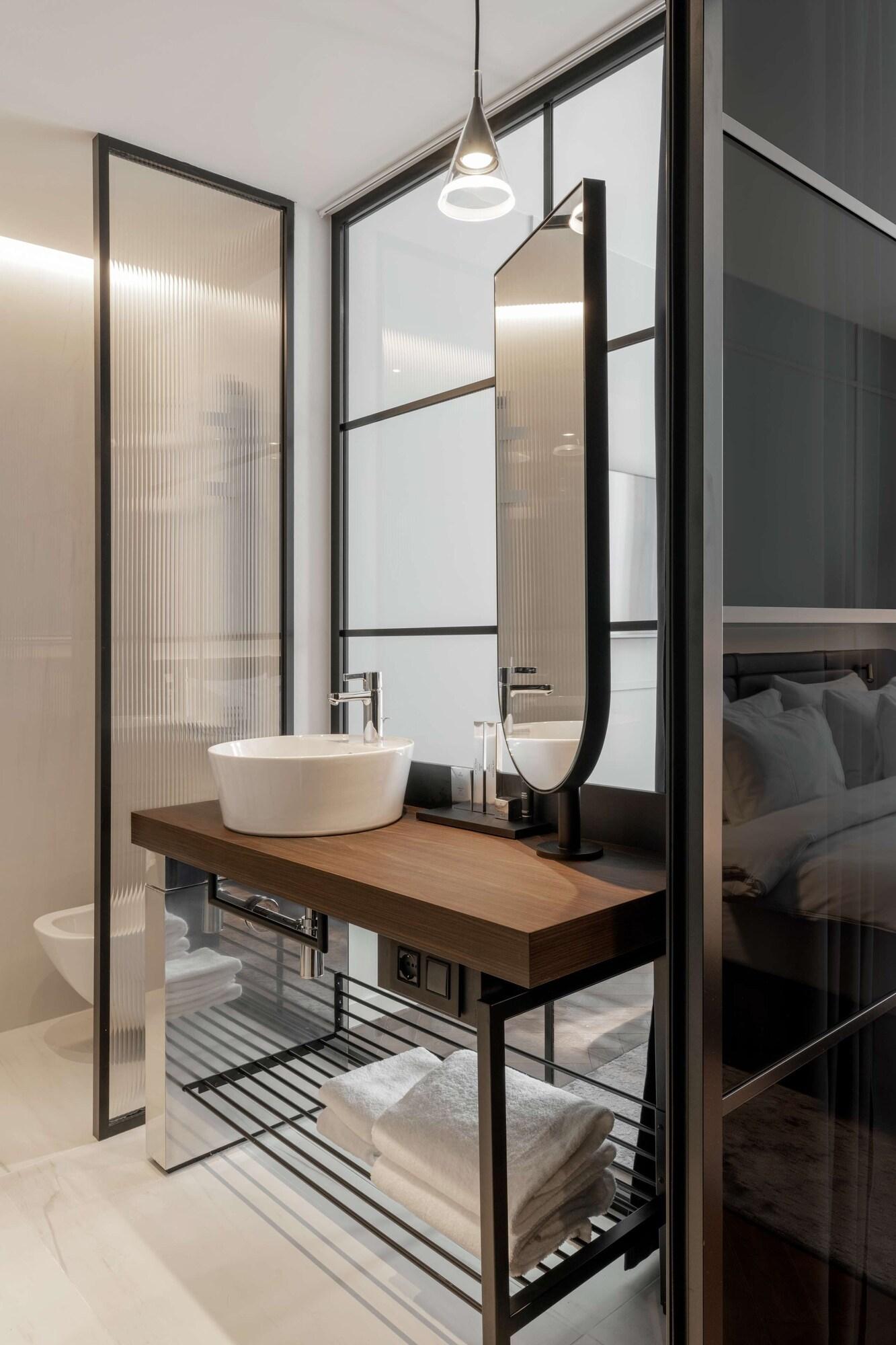 Suite King Bed Non Smoking