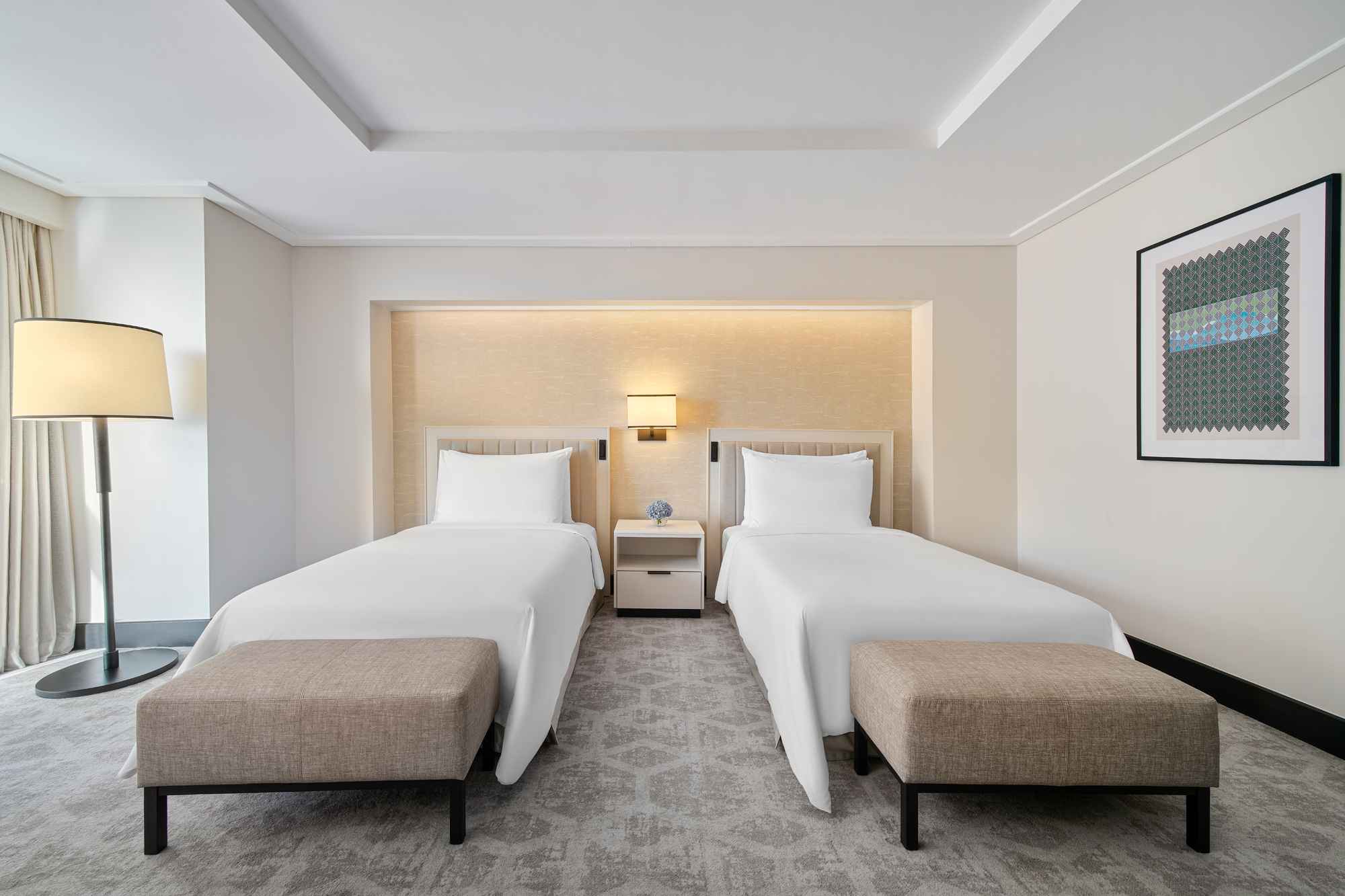 Twin Deluxe with Views